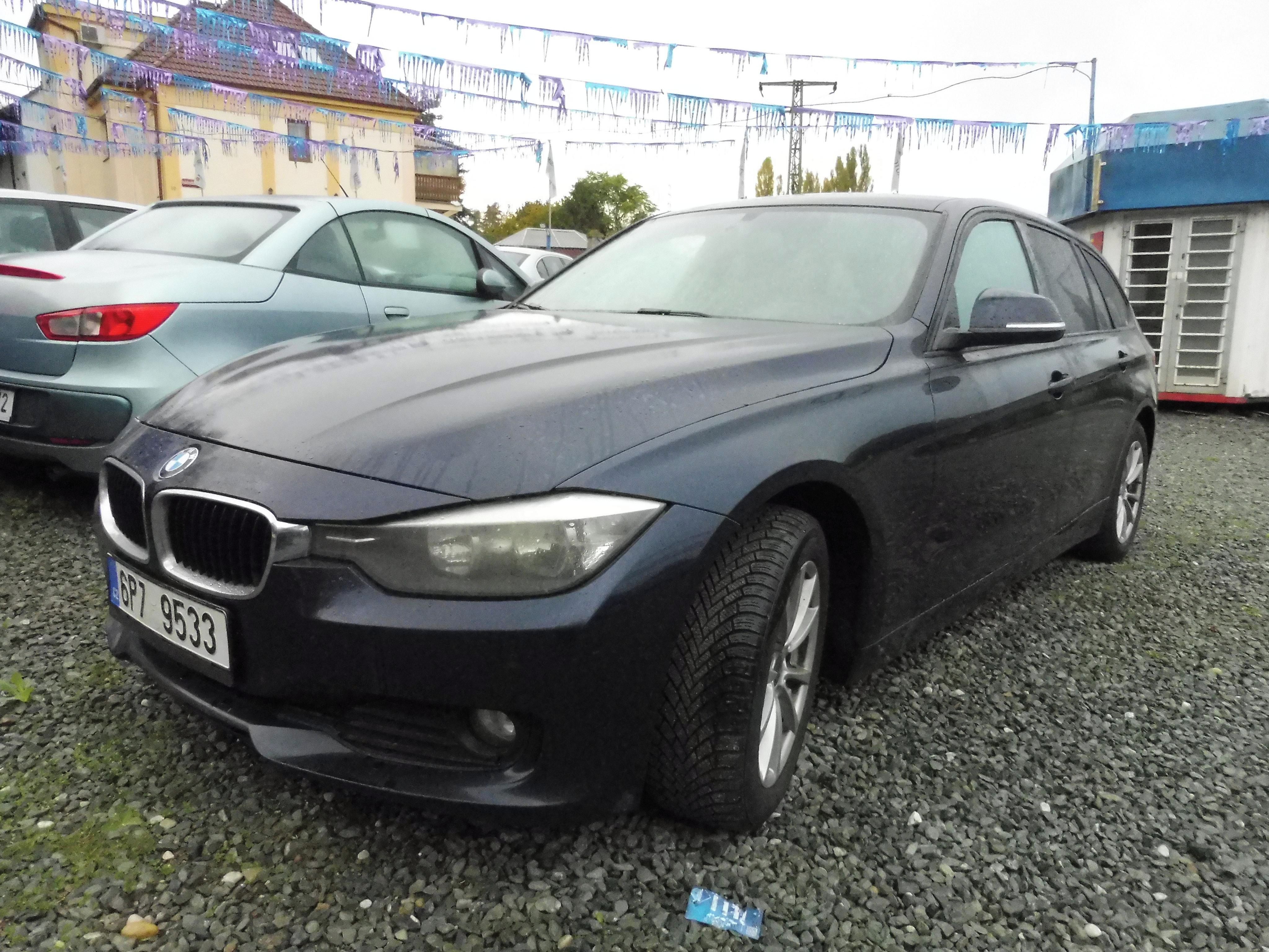 BMW Řada 3, 320 D - fotka 3
