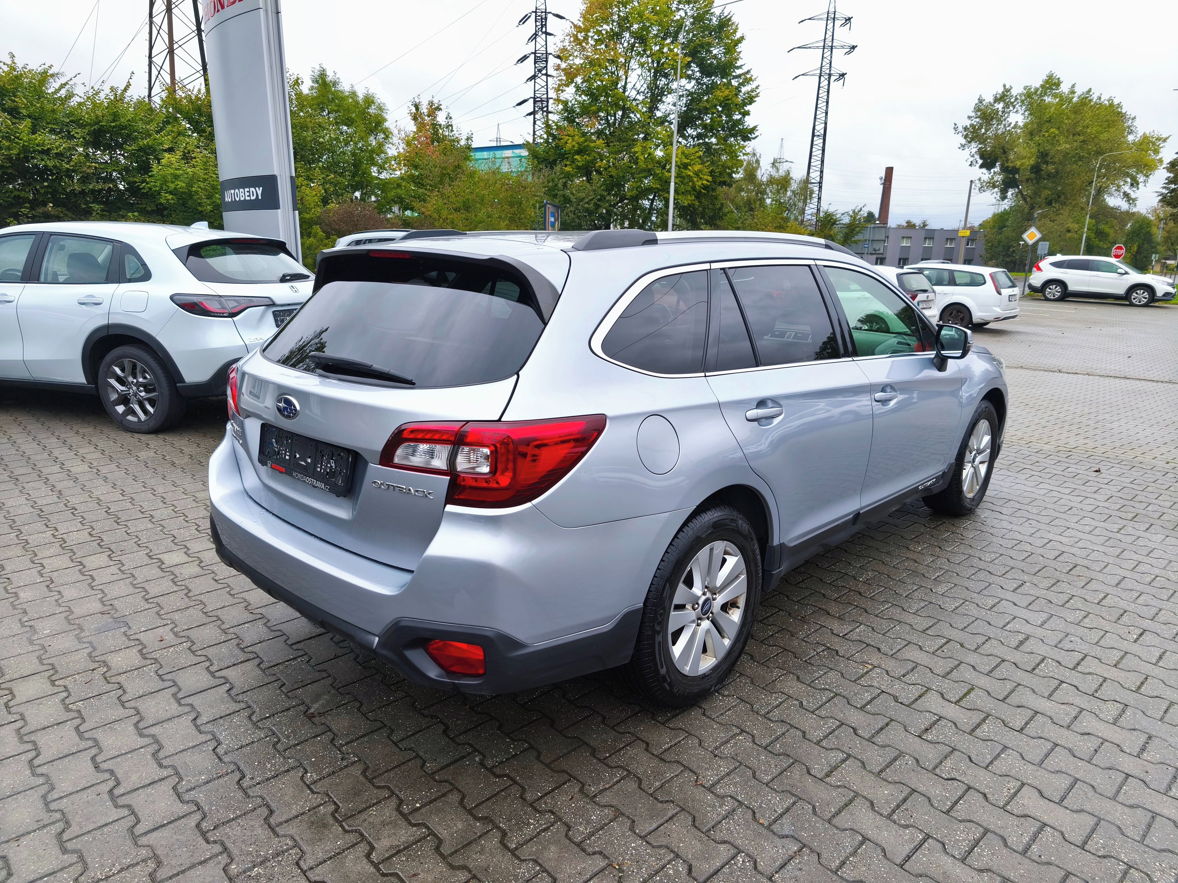 Subaru Outback, 2.5i 129kW ES, CVT, 4x4 - fotka 3