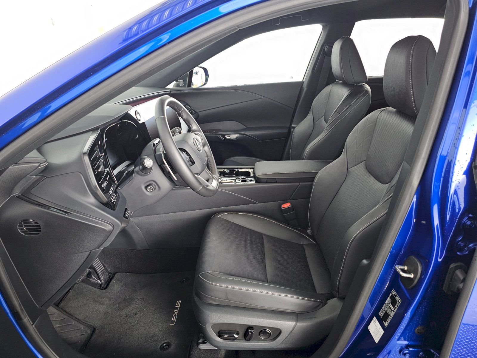 Lexus RX 350h, 2.5HEV 250k 4x4 FSPORT PLUS HE - fotka 6