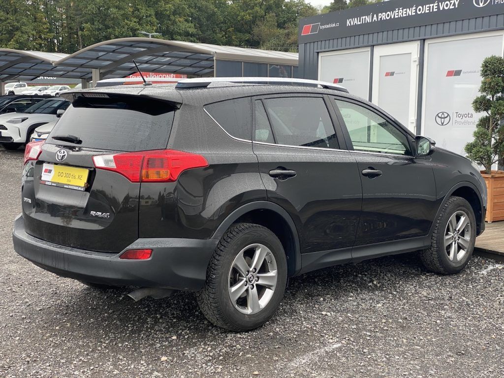 Toyota Rav4, 2.0D, ČR-2m, Active, manual - fotka 6