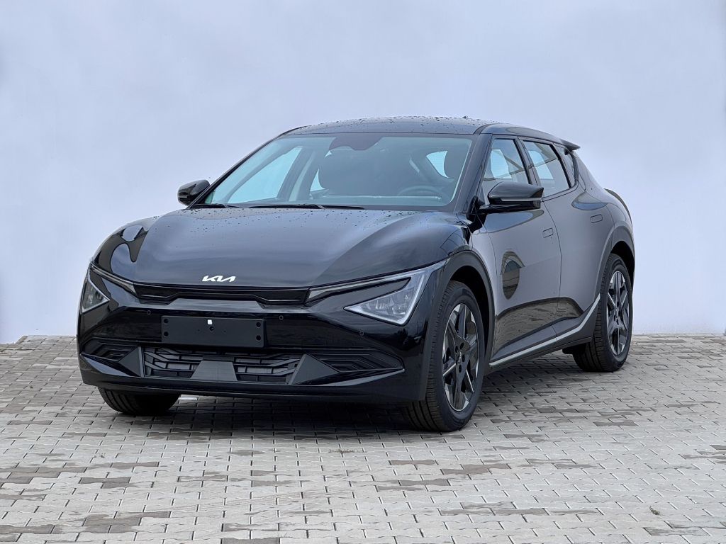 Kia EV6, AIR elektromotor 125kW/170k