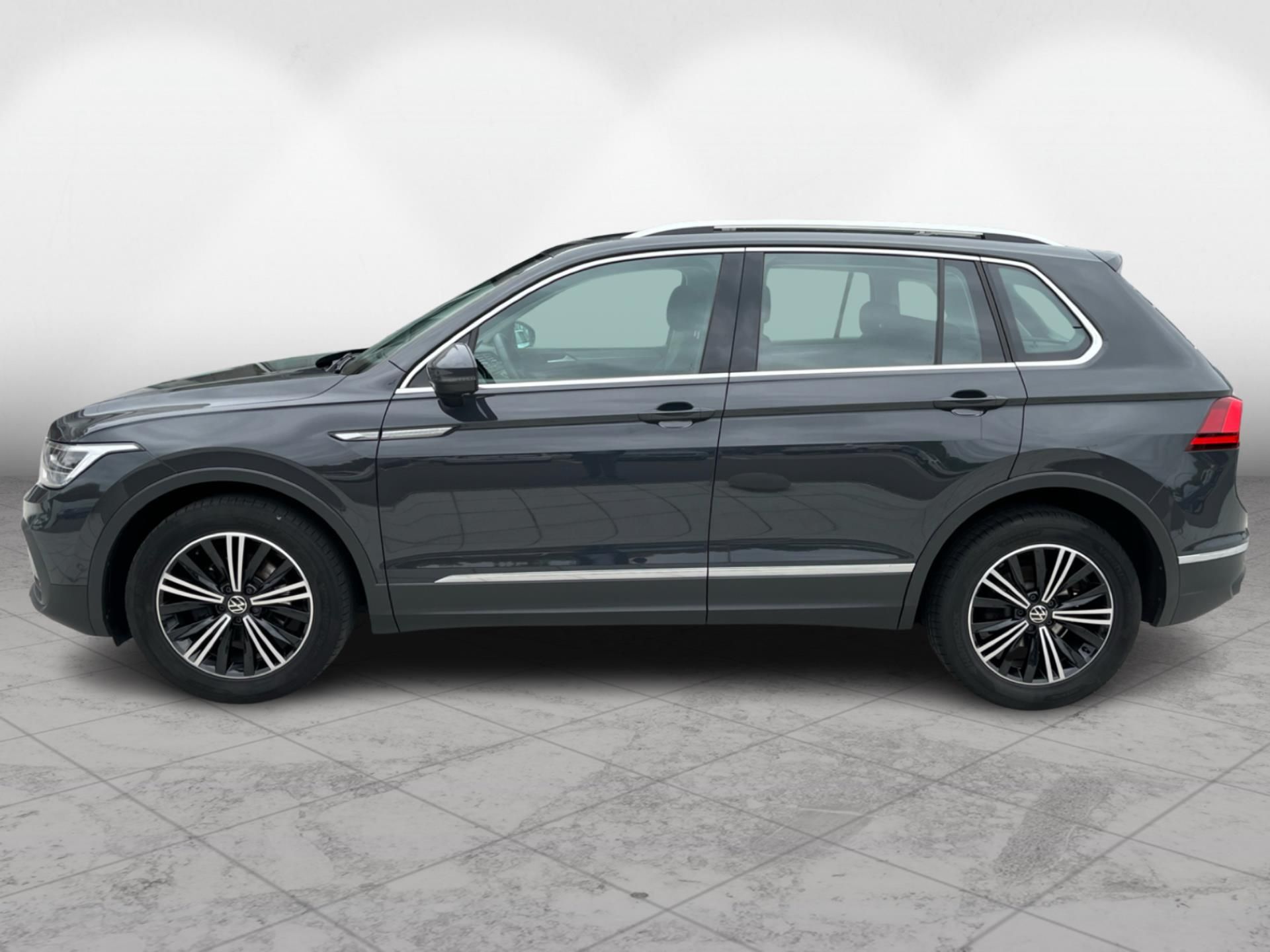 Volkswagen Tiguan, 2,0 TDI 110 kW Business Premiu - fotka 4
