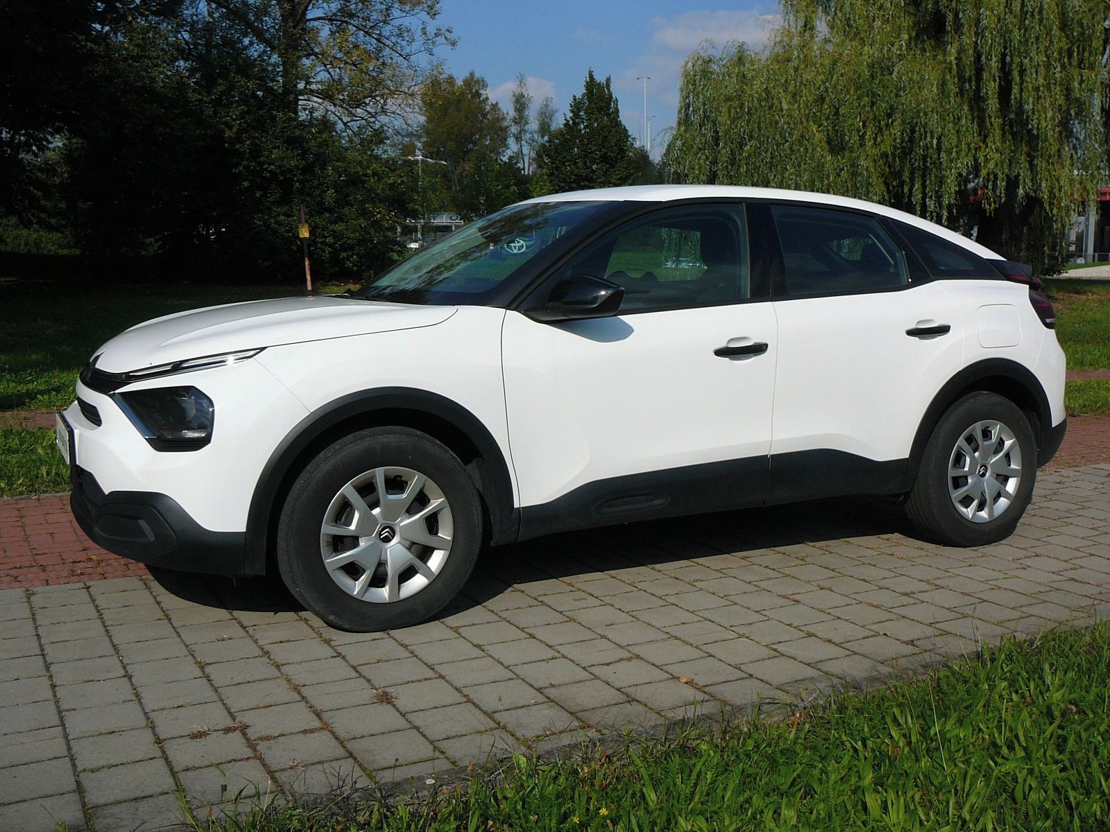 Citroën C4, 1.2i Pure Tech 1maj ČR - fotka 2