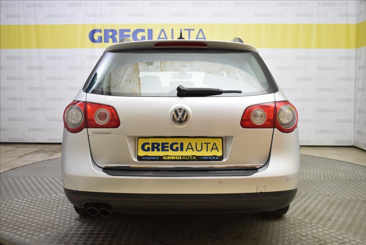 Volkswagen Passat, 2,0 TDi BEZ KOROZE,SUPER STAV - fotka 4