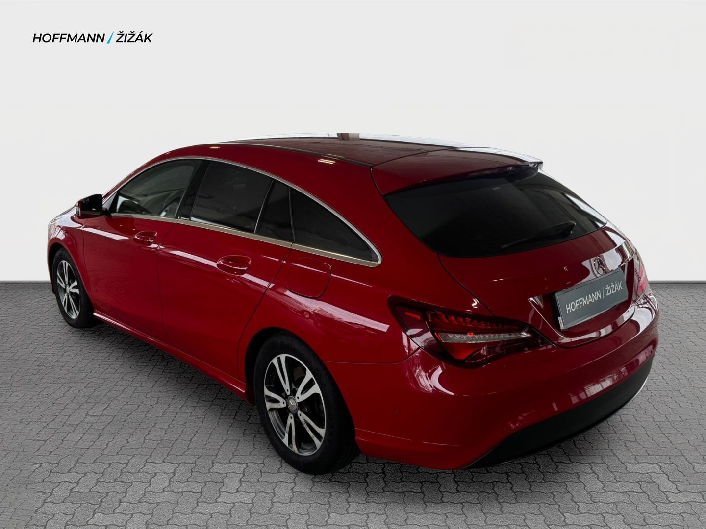 Mercedes-Benz CLA, 180d - fotka 6