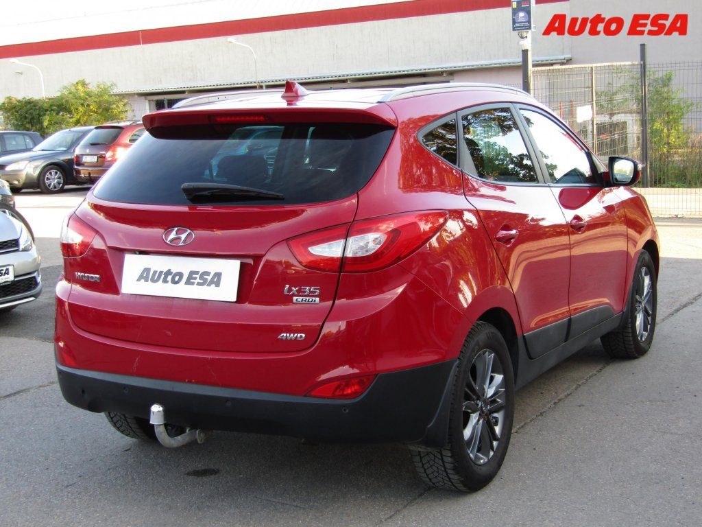 Hyundai ix35, 2.0CRDi 4x4,ČR,rikolor - fotka 4