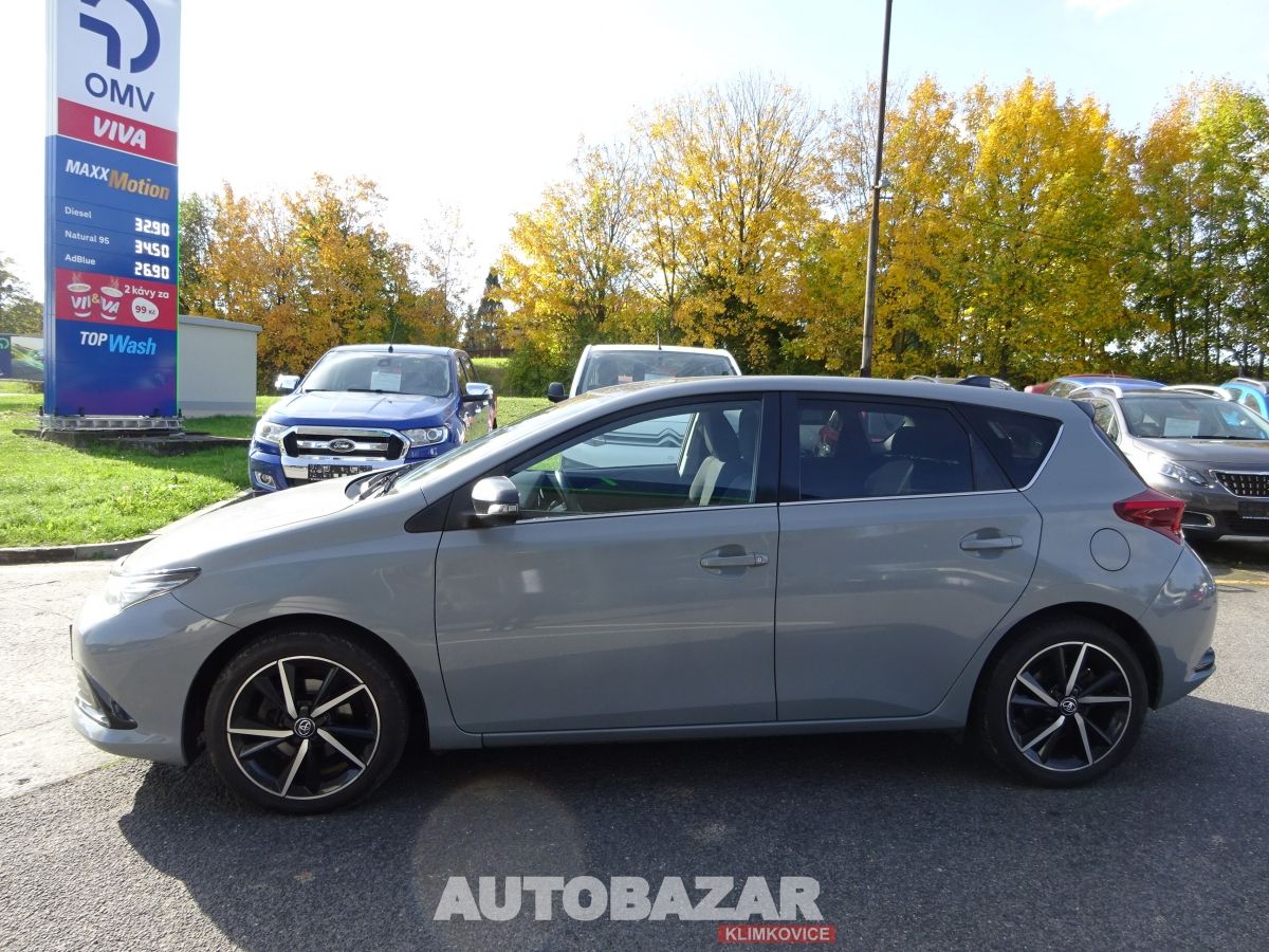Toyota Auris, 1,2 i, 85kW, GARANCE KM - fotka 4