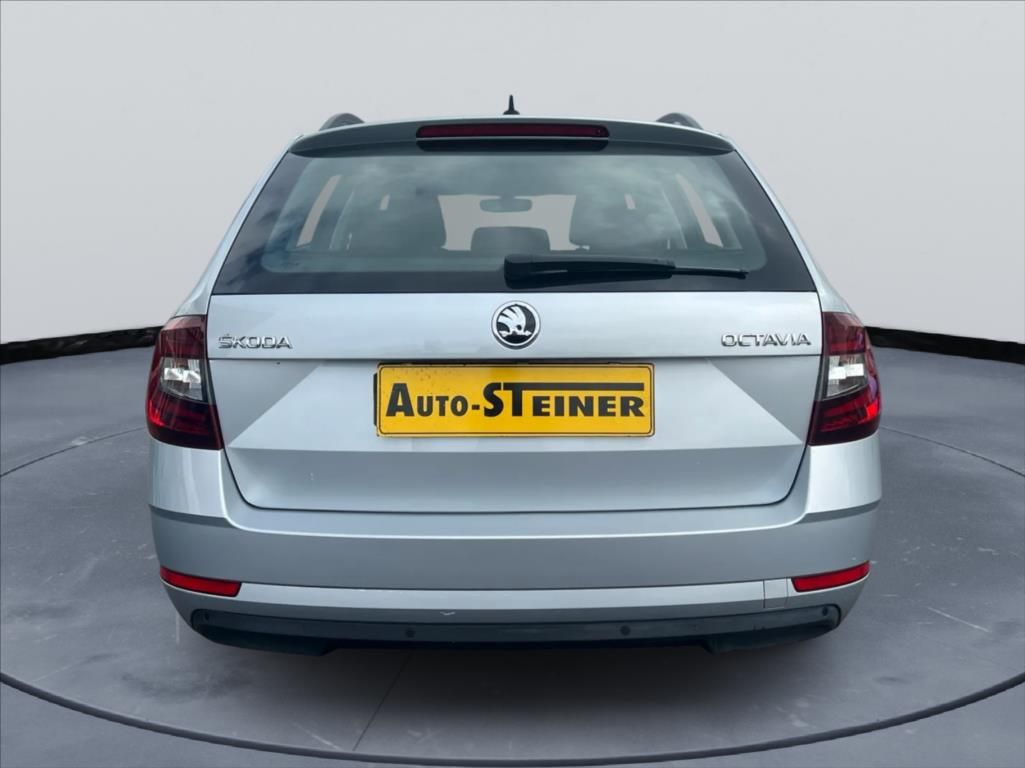 Škoda Octavia, 1,6 TDi, Navi, DPH - fotka 6