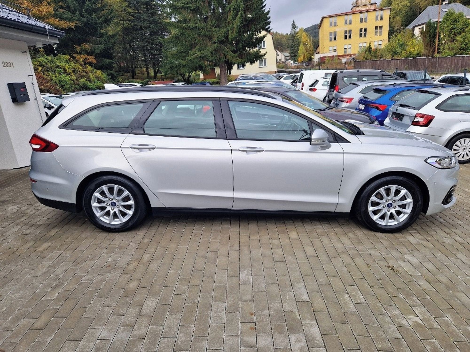 Ford Mondeo, 2.0 TDCi (110 kW), tažné - fotka 6