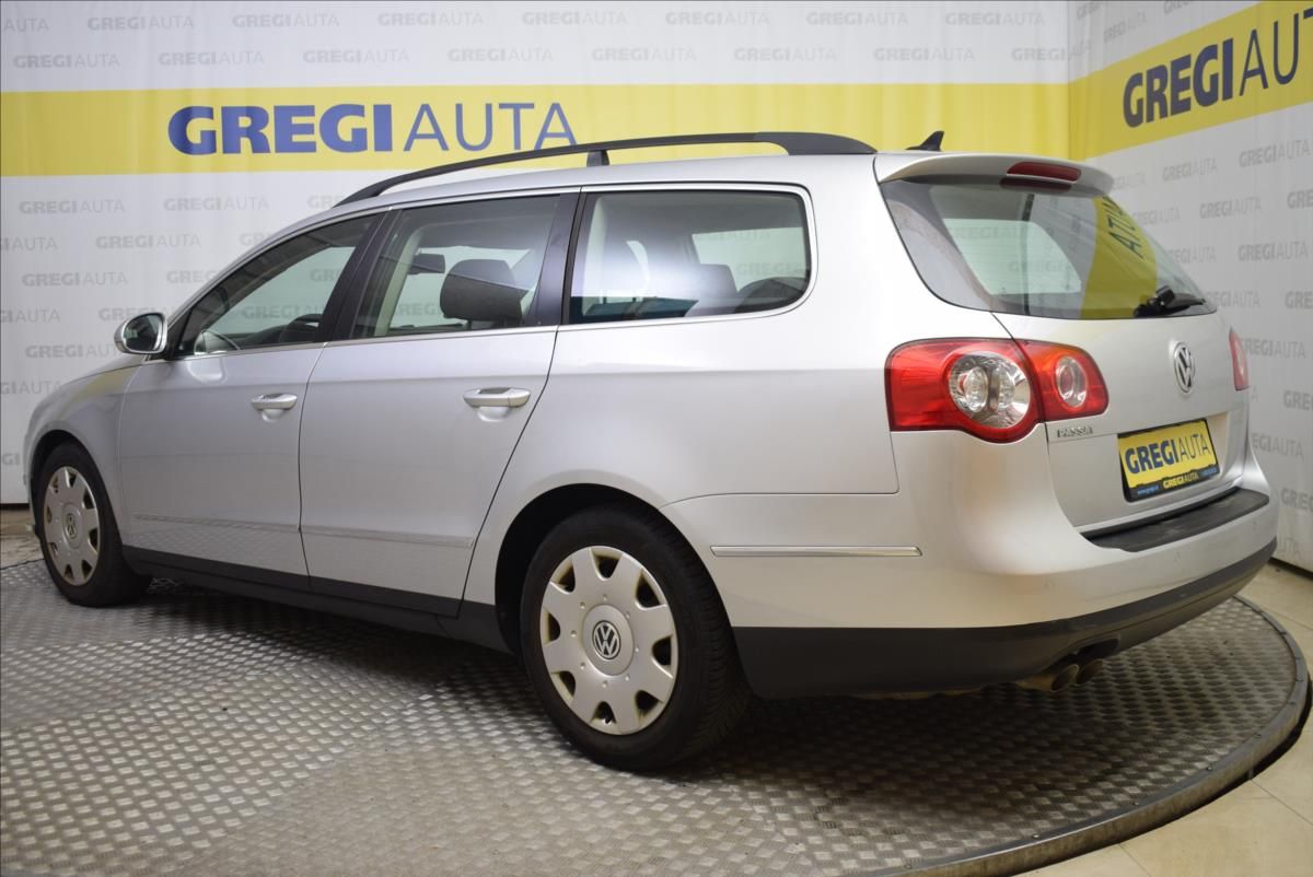 Volkswagen Passat, 2,0 TDi BEZ KOROZE,SUPER STAV - fotka 5