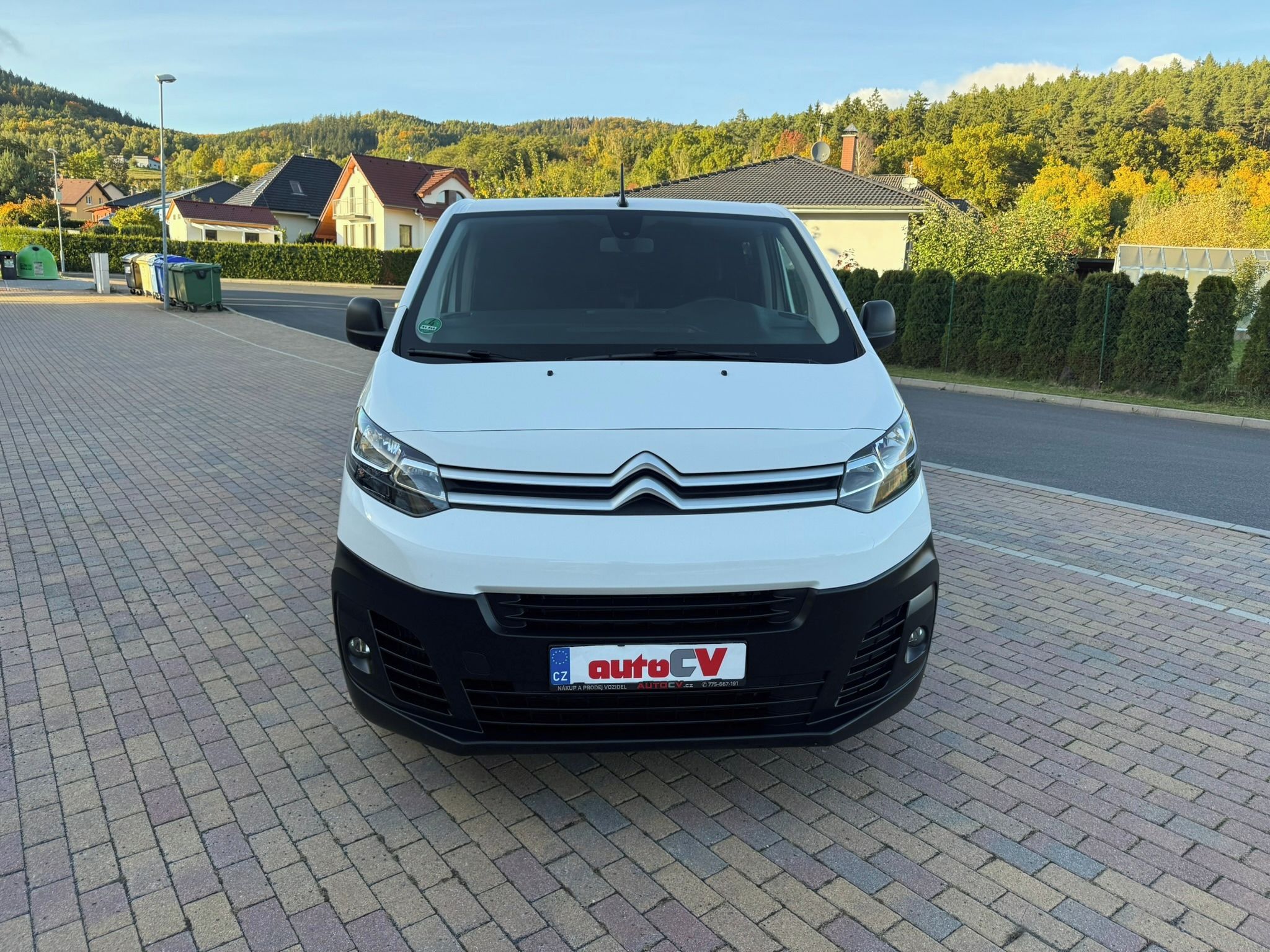 Citroën Jumpy, 2.0 HDI L3 DOKA 6 MÍST - fotka 4