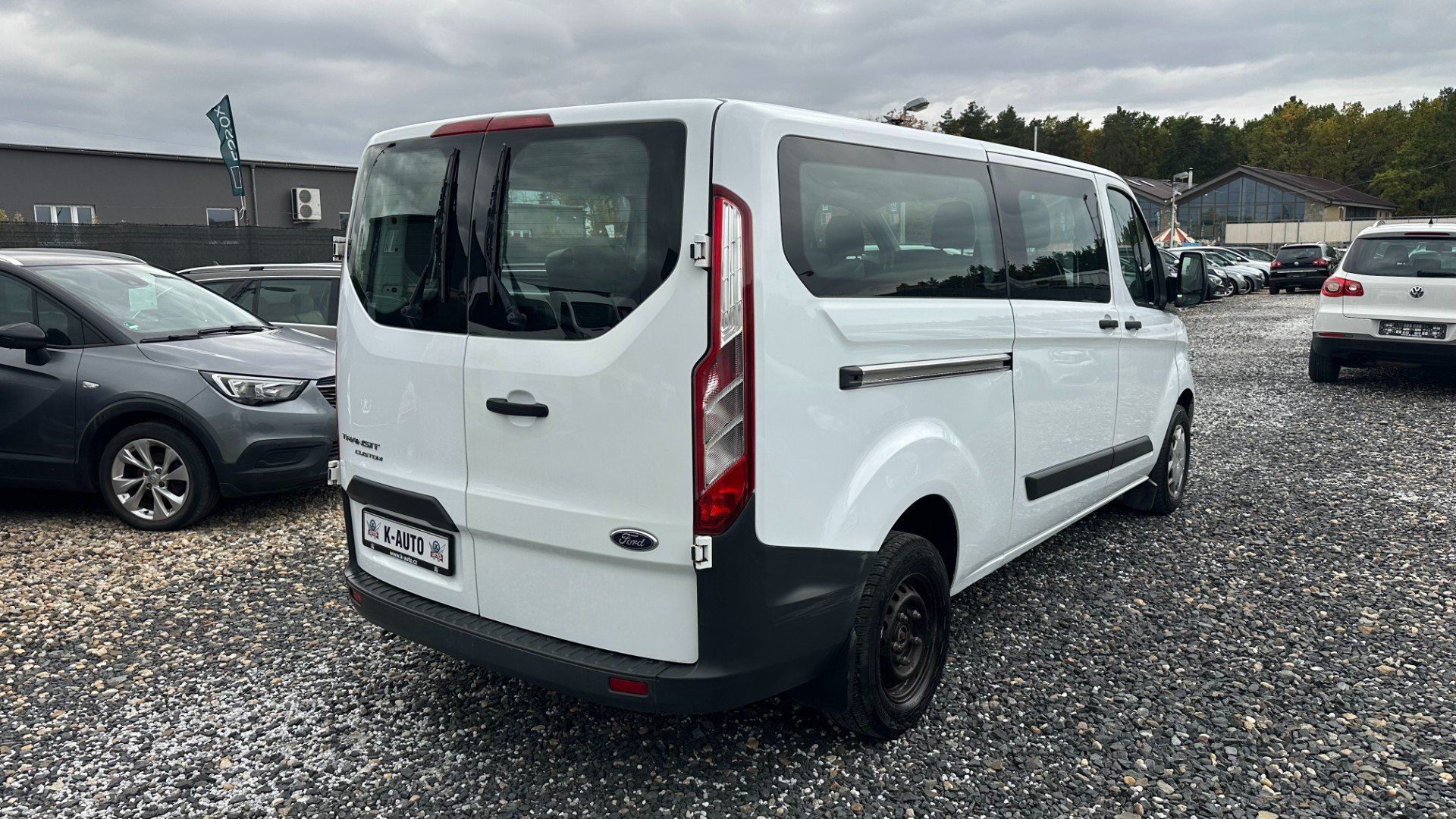Ford Transit Custom, 2.2TDCI 92kW *L2*9míst* - fotka 4