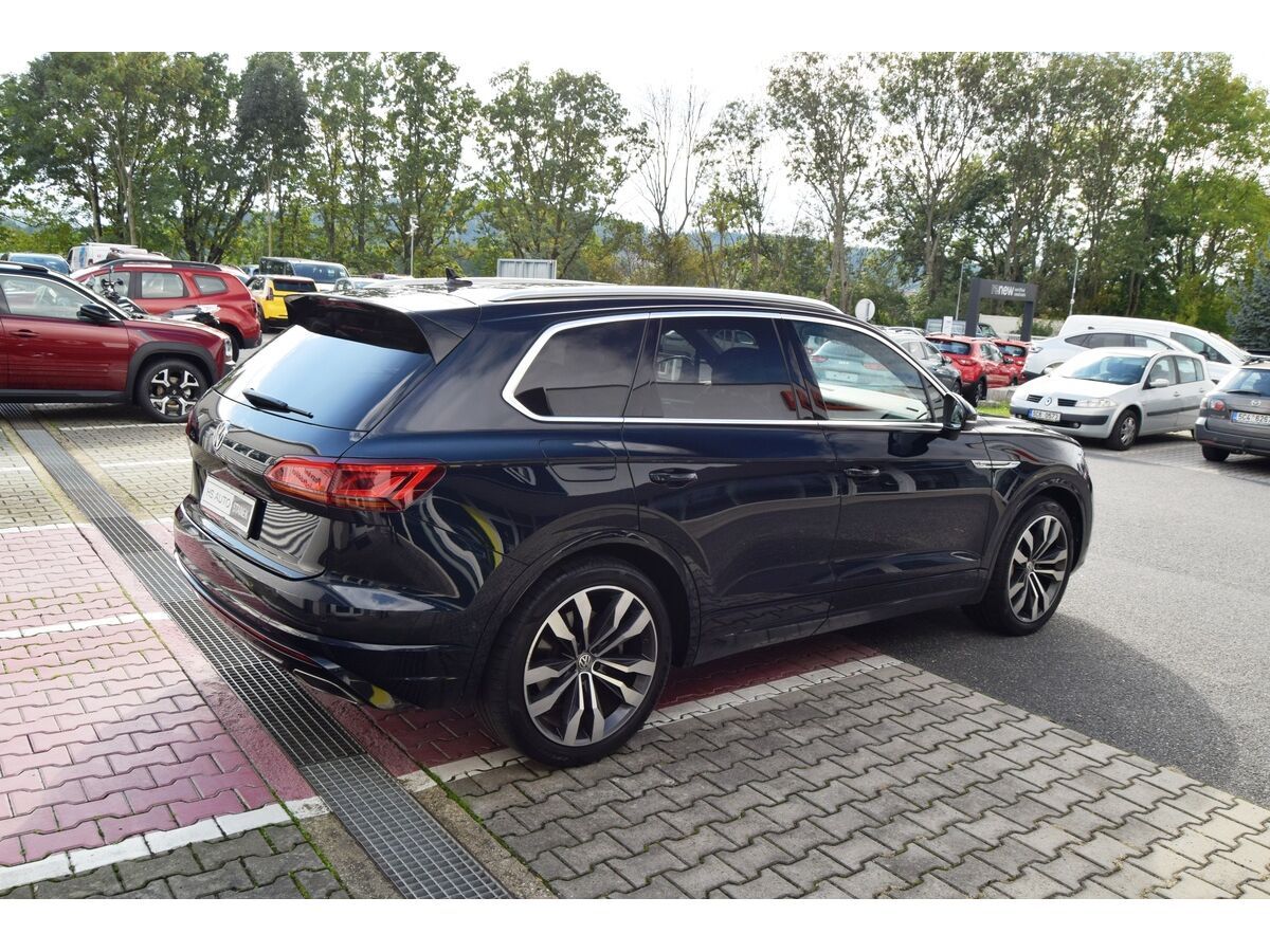Volkswagen Touareg, R-Line 4,0 V8 TDI 421k - fotka 3