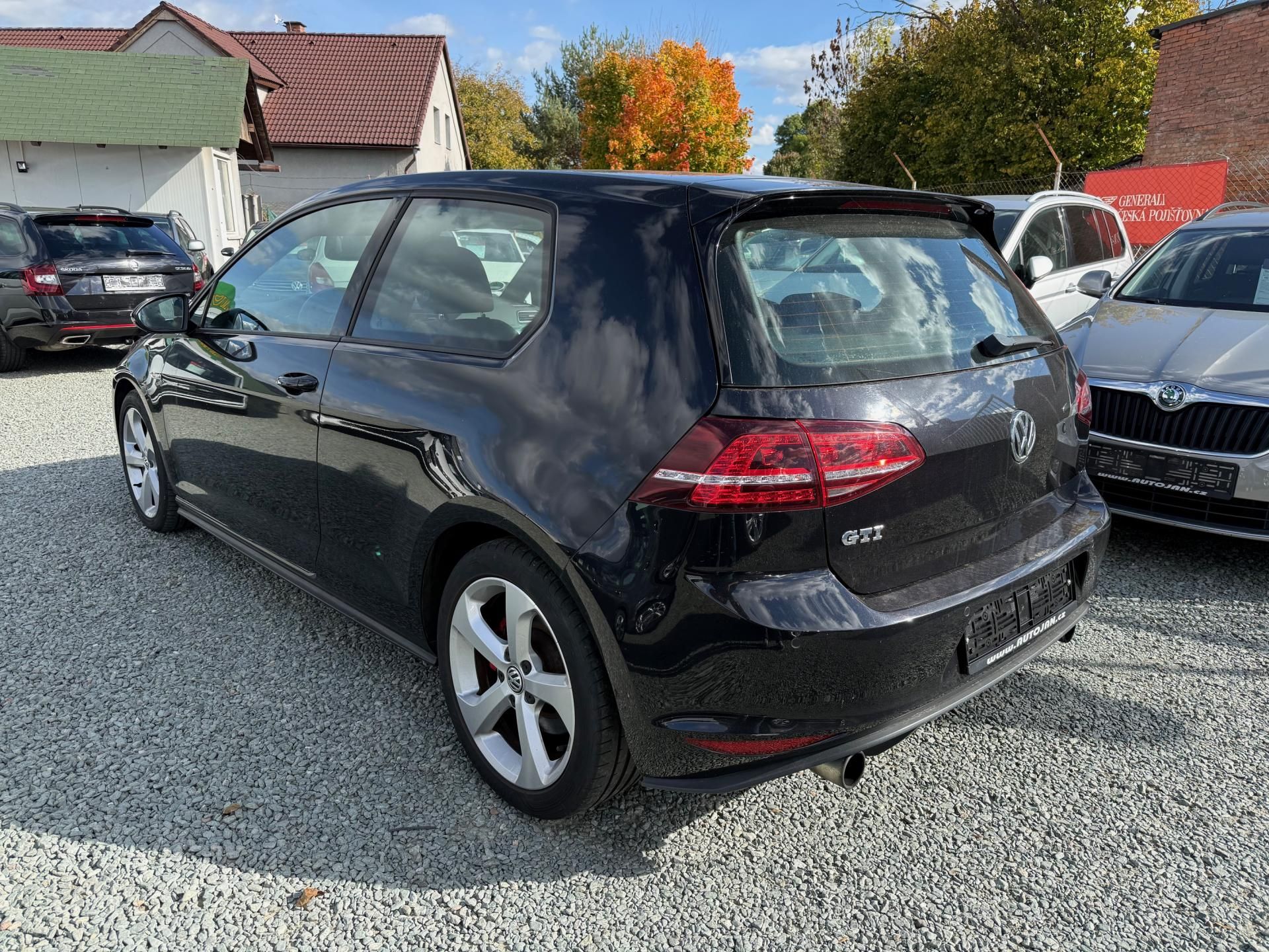 Volkswagen Golf, 2.0 GTI - fotka 4