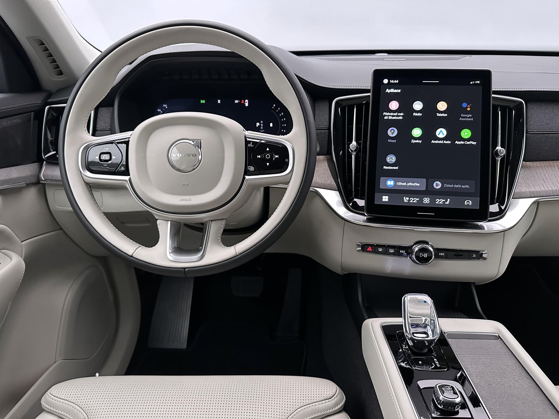 Volvo XC90, B5 AWD AUT BRIGHT PLUS 7míst - fotka 4