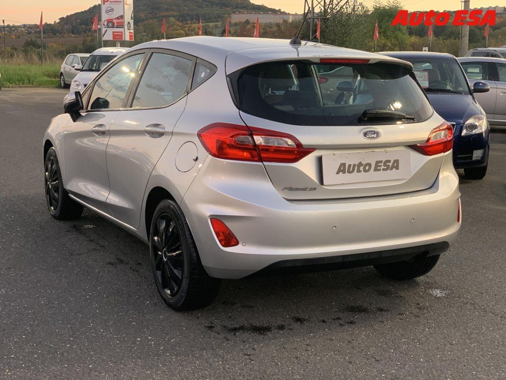 Ford Fiesta, 1.1 Ti-VCT,AC,tempo - fotka 4
