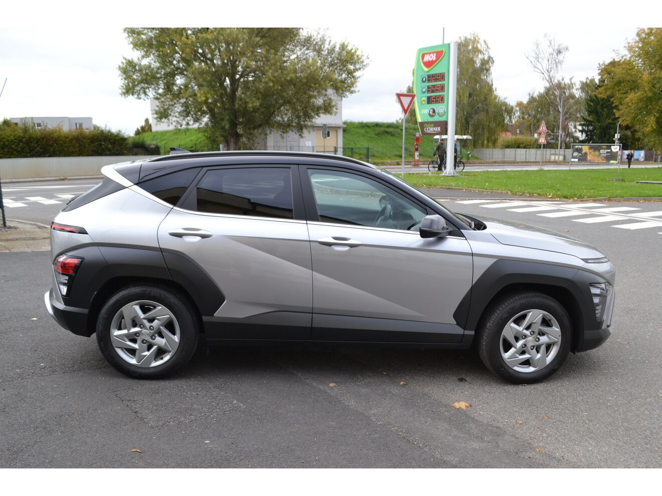 Hyundai Kona, 1.0T-GDI DCT STYLE ECO TT - fotka 6