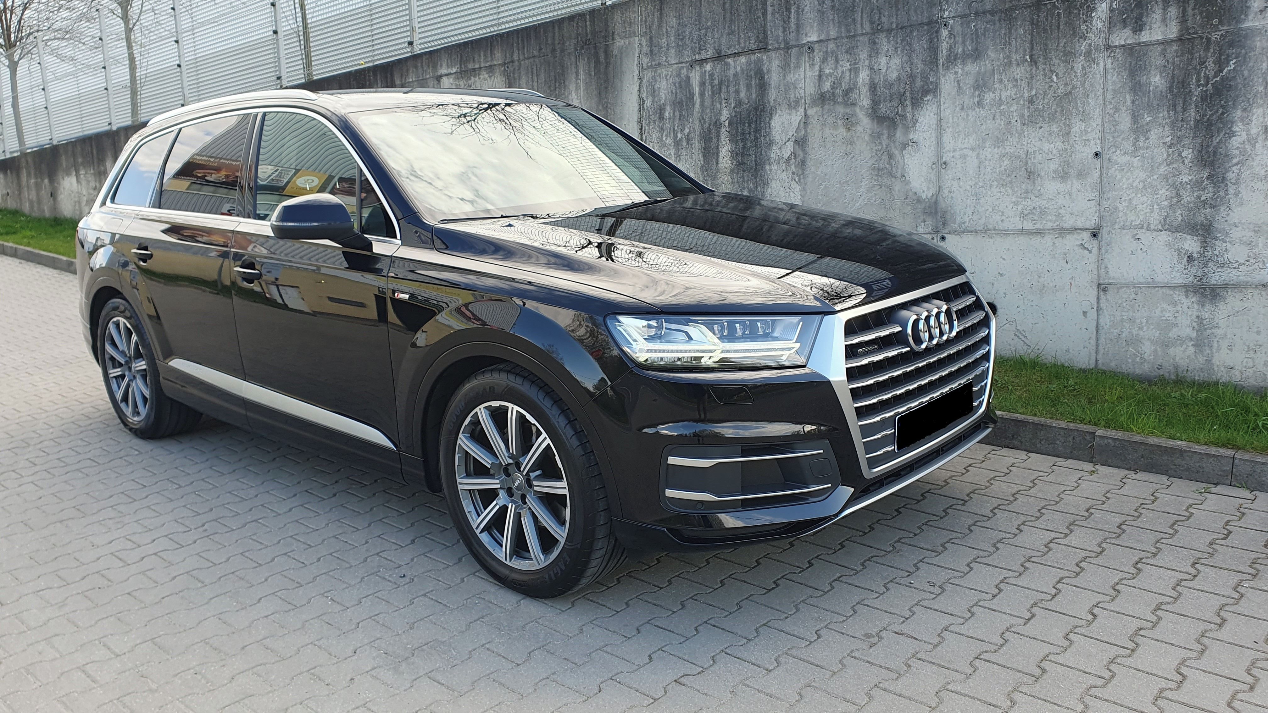 Audi Q7, 3.0TDI,S-Line,Vzduch,LedMatrix - fotka 2