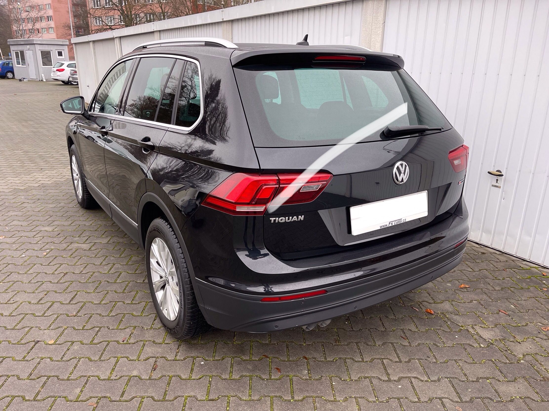 Volkswagen Tiguan, 2,0 TDI DSG 4x4 Top stav - fotka 5