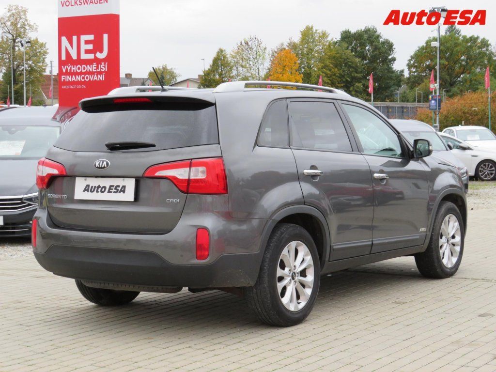 Kia Sorento, 2.2CRDi,2.maj,ČR,AT - fotka 4