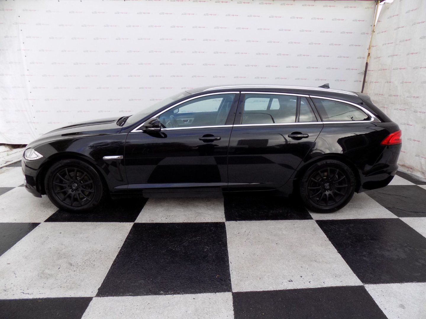 Jaguar XF, 2.2d/Bi-xenon/AT/NAVI/ - fotka 2