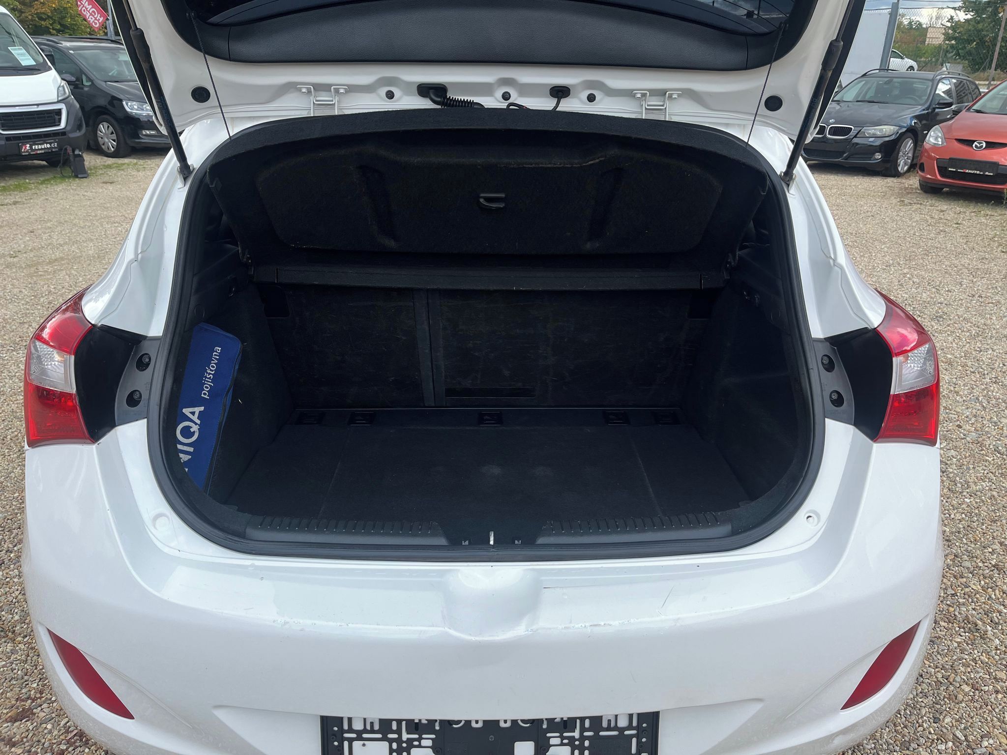 Hyundai i30, 1.6CRDi 81kW*PRAVID.SERVIS* - fotka 5