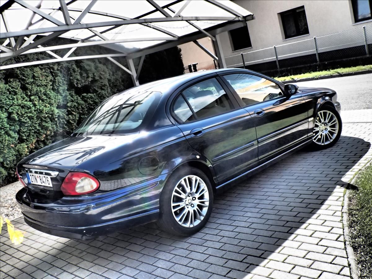 Jaguar X-Type, 2,2 114KW - fotka 3