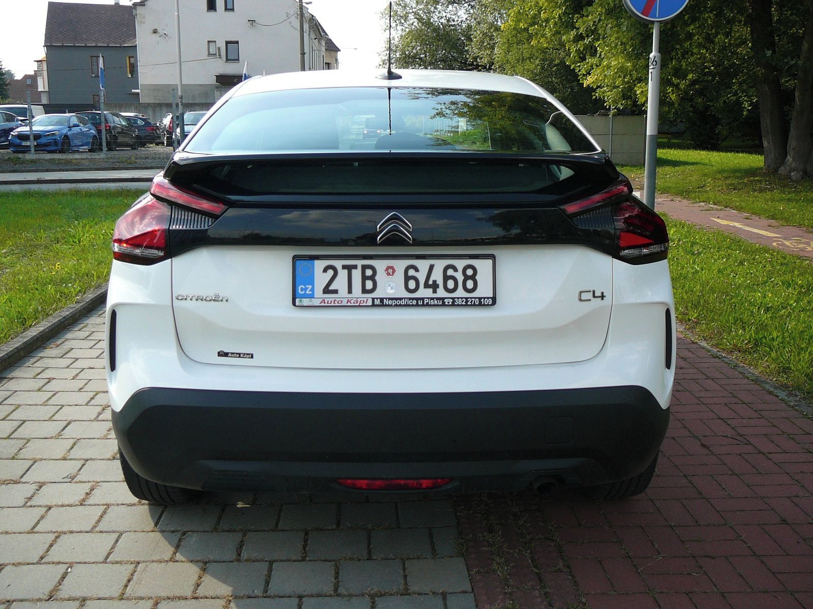 Citroën C4, 1.2i Pure Tech 1maj ČR - fotka 5