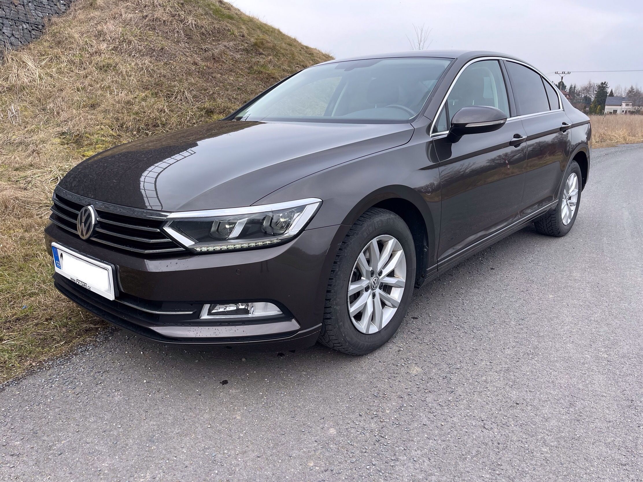 Volkswagen Passat, 2,0 TDI DSG nové v ČR,TOP STAV - fotka 2