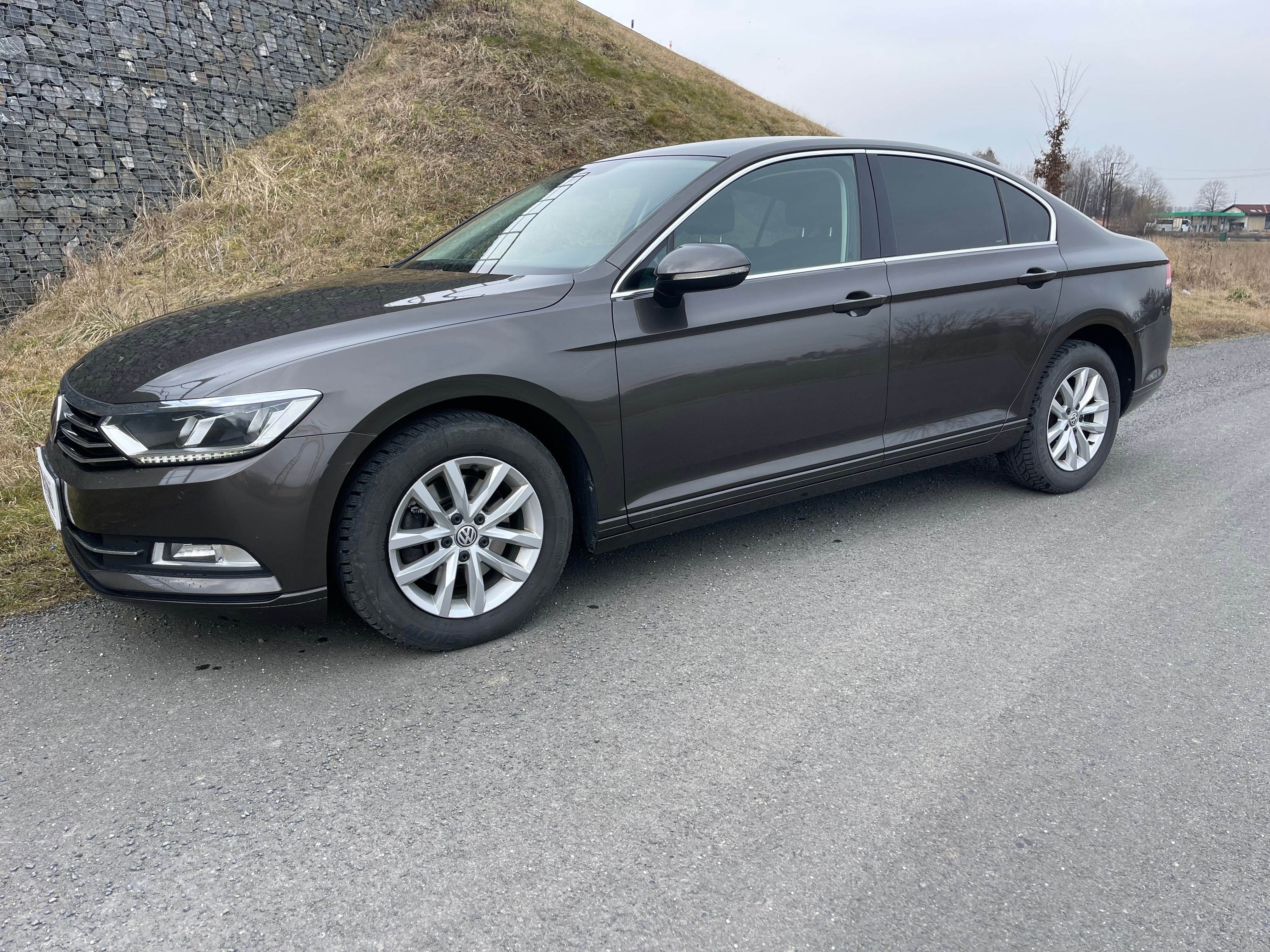 Volkswagen Passat, 2,0 TDI DSG nové v ČR,TOP STAV - fotka 3
