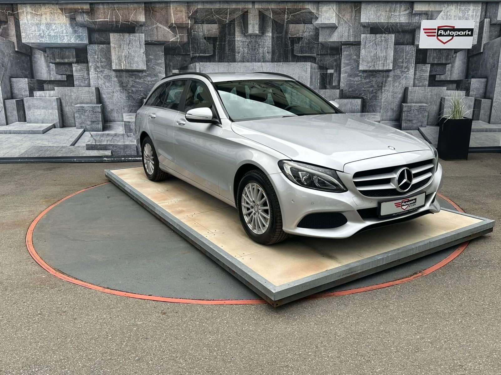 Mercedes-Benz Třídy C, 220CDI,125KW,VYHŘ. SED., TEMP.
