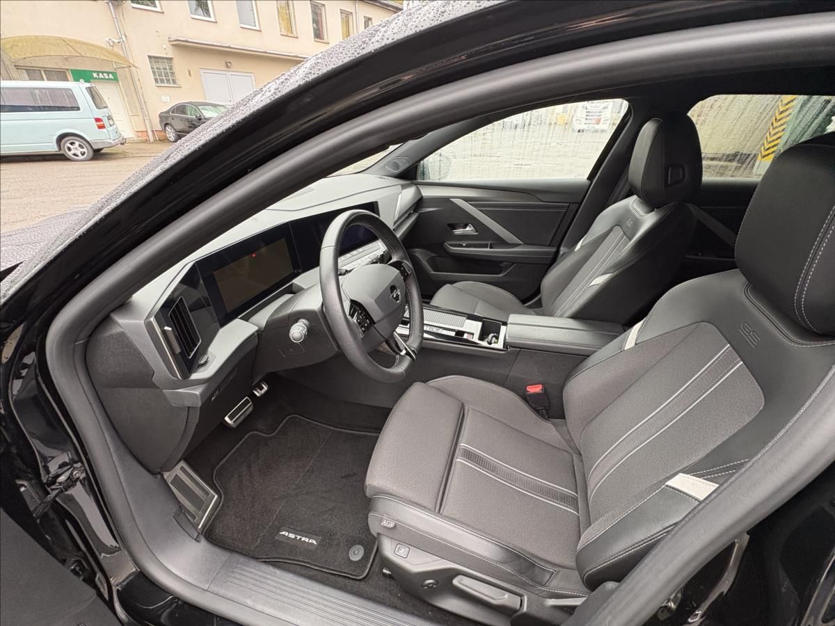 Opel Astra, 1,5 CDTi96kW GS,DPH,Bohatá výb - fotka 3