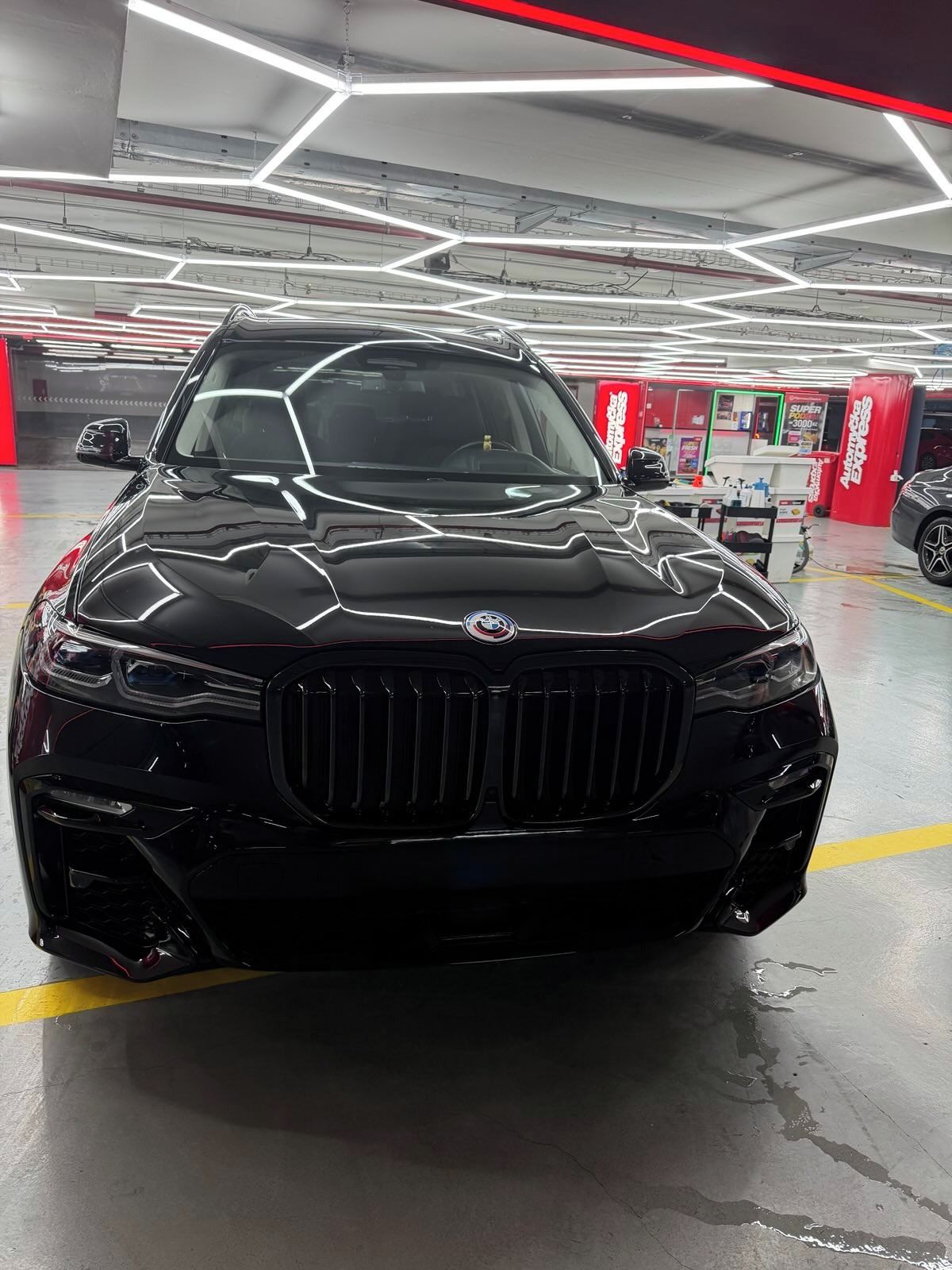 BMW X7, BMW X7 40d M 50years 2022 - fotka 2