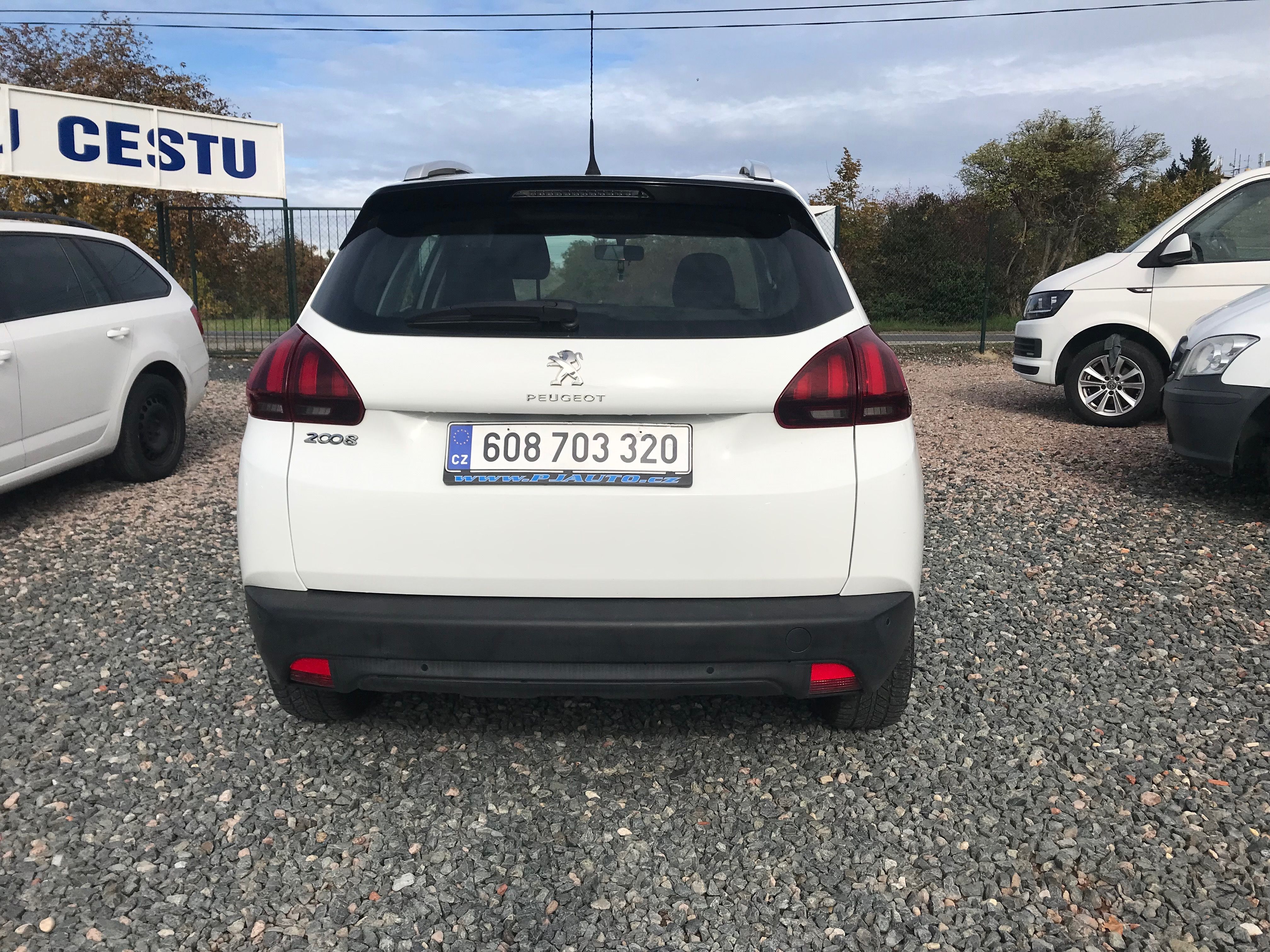 Peugeot 2008, 1.6 HDI 73 KW 1.MAJ.ČR.DPH... - fotka 5