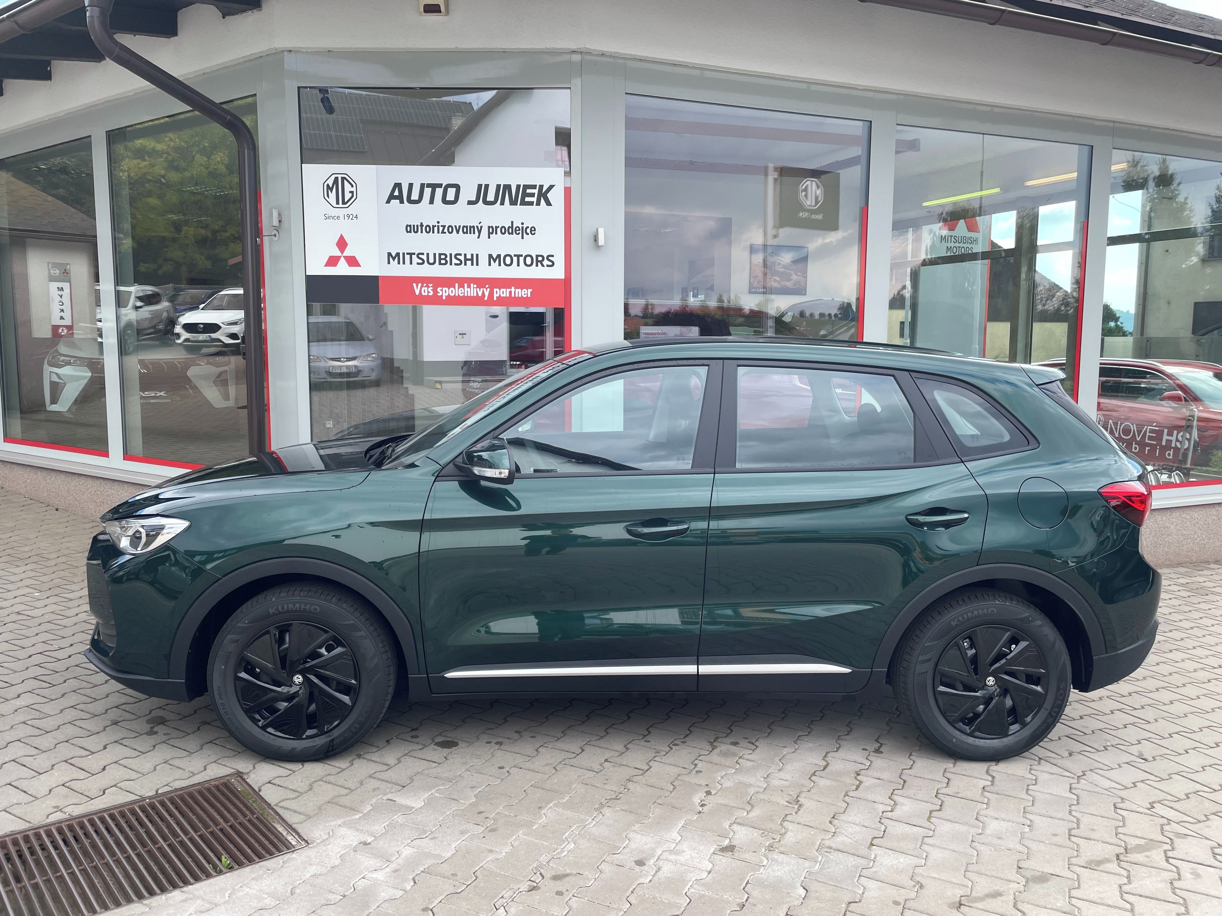 MG ZS, 1.5 HYBRID+ ESSENTIAL - fotka 2
