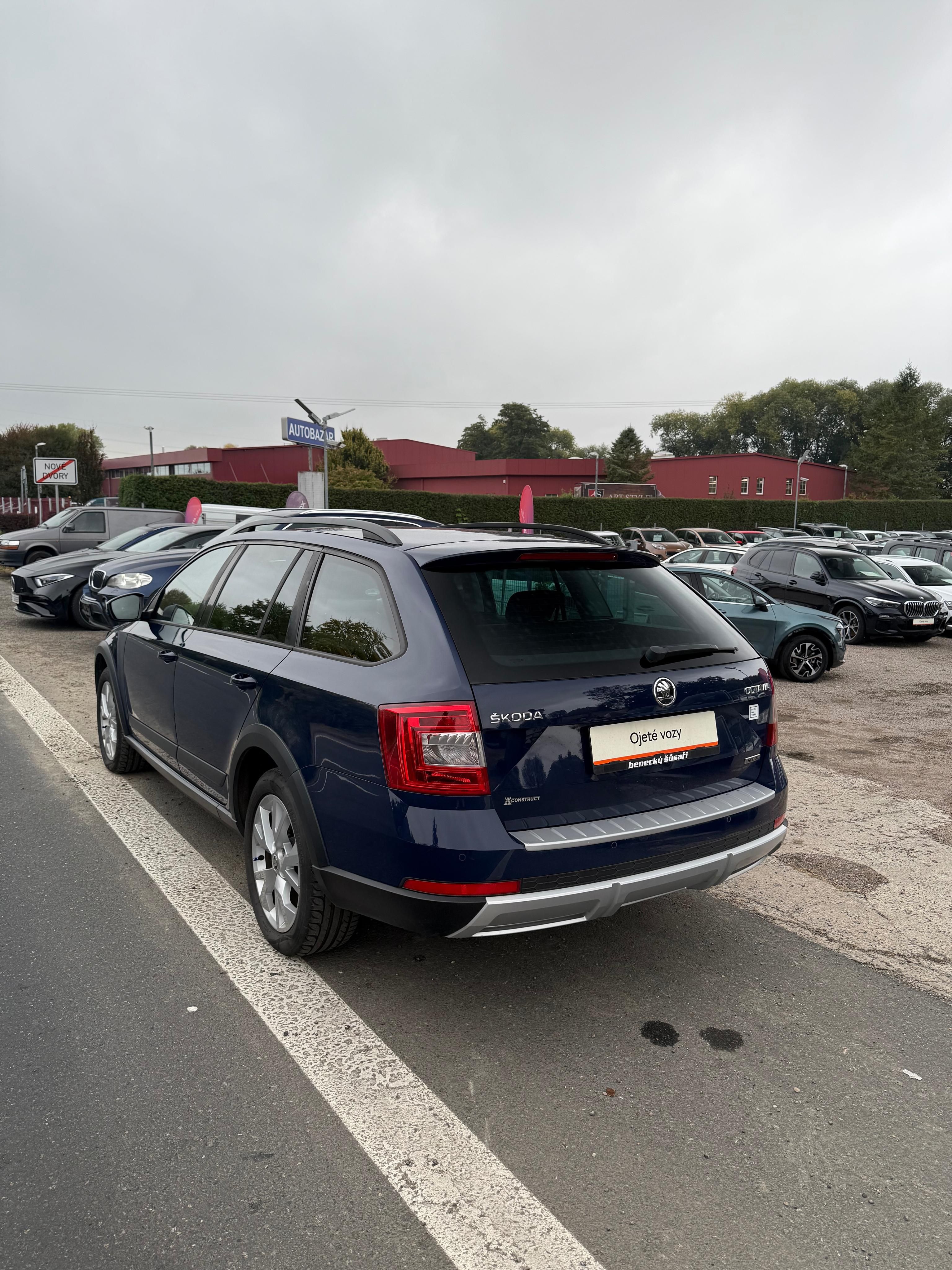 Škoda Octavia, Scout 2.0TDi 135kw ČR DSG Navi - fotka 3