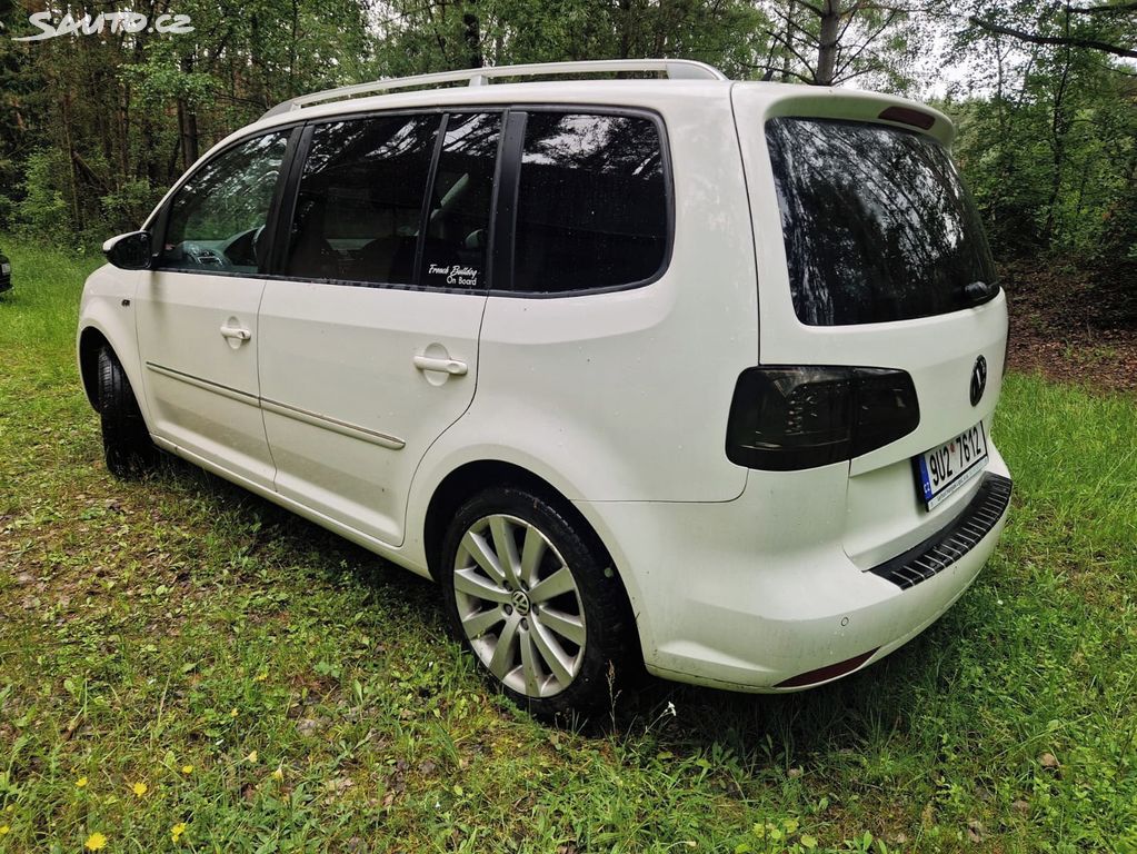 Volkswagen Touran VW Touran 2.0 TDI Highline | Sauto.cz