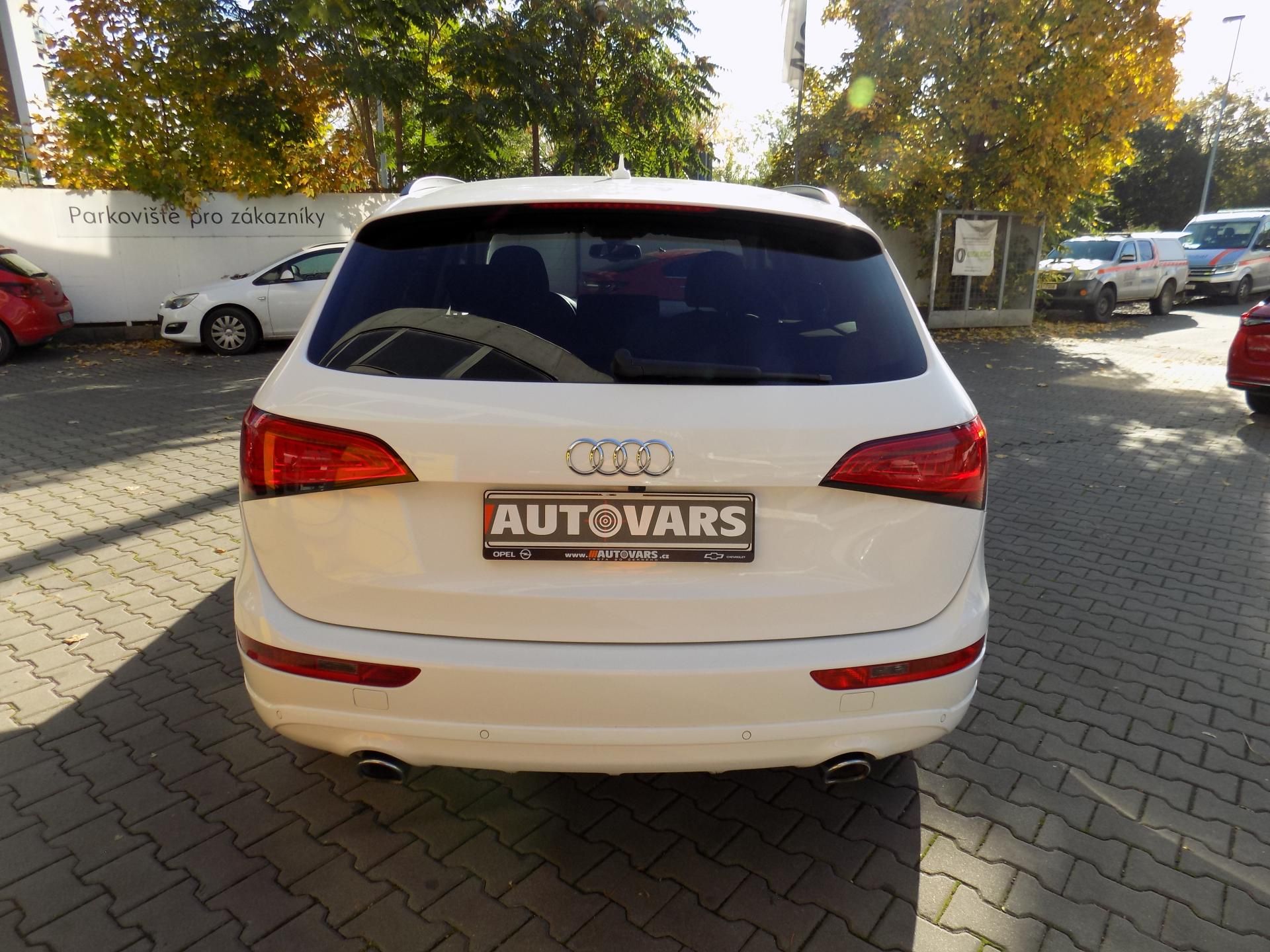 Audi Q5, 3.0 TDi 4X4 WEBASTO - fotka 6