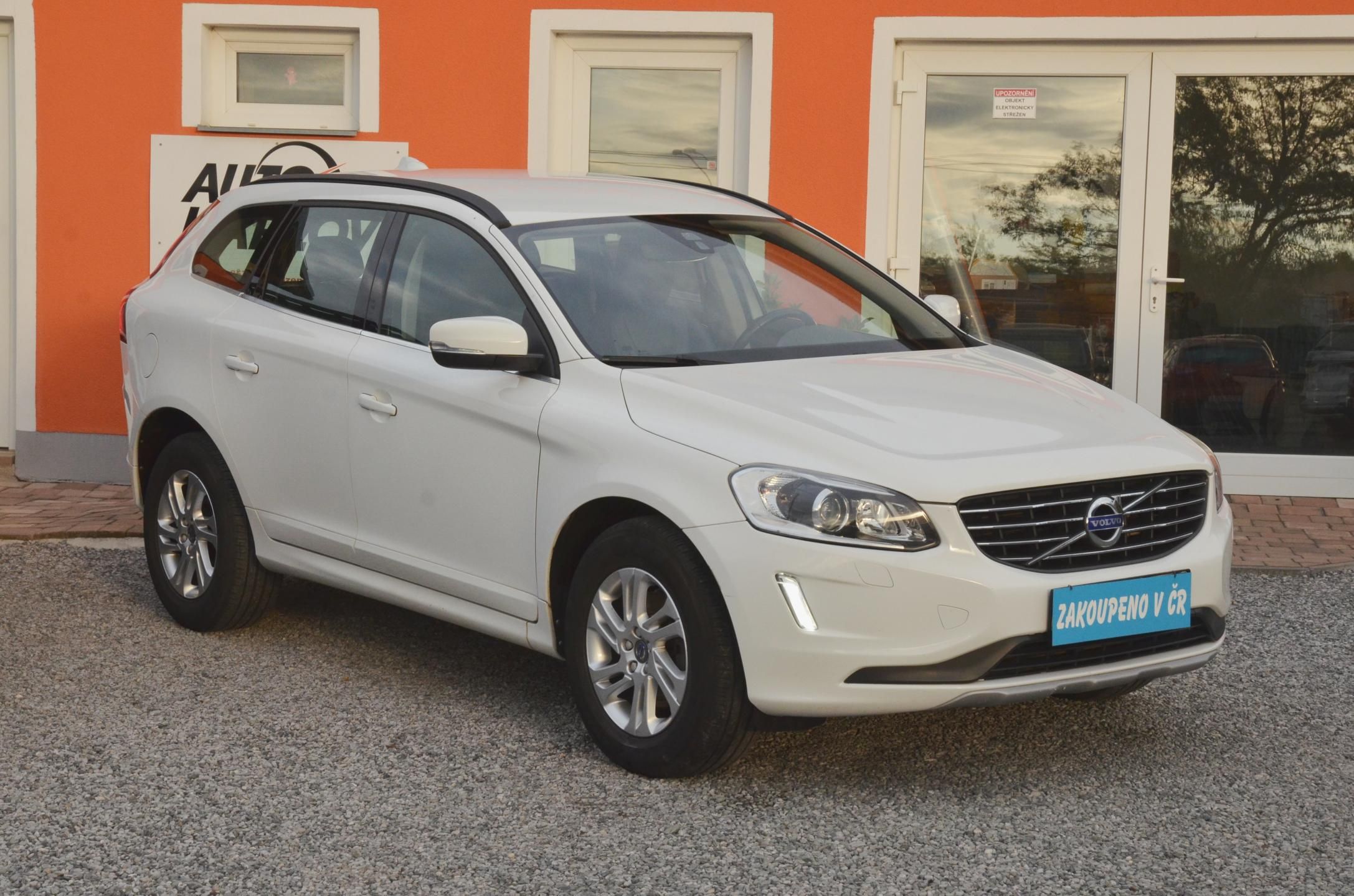 Volvo XC60, 2.4 D4 140kW AWD / ČR / TAŽNÉ