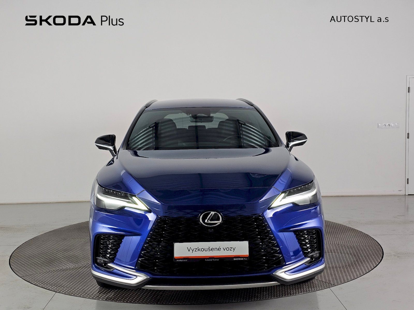 Lexus RX 350h, 2.5HEV 250k 4x4 FSPORT PLUS HE - fotka 4