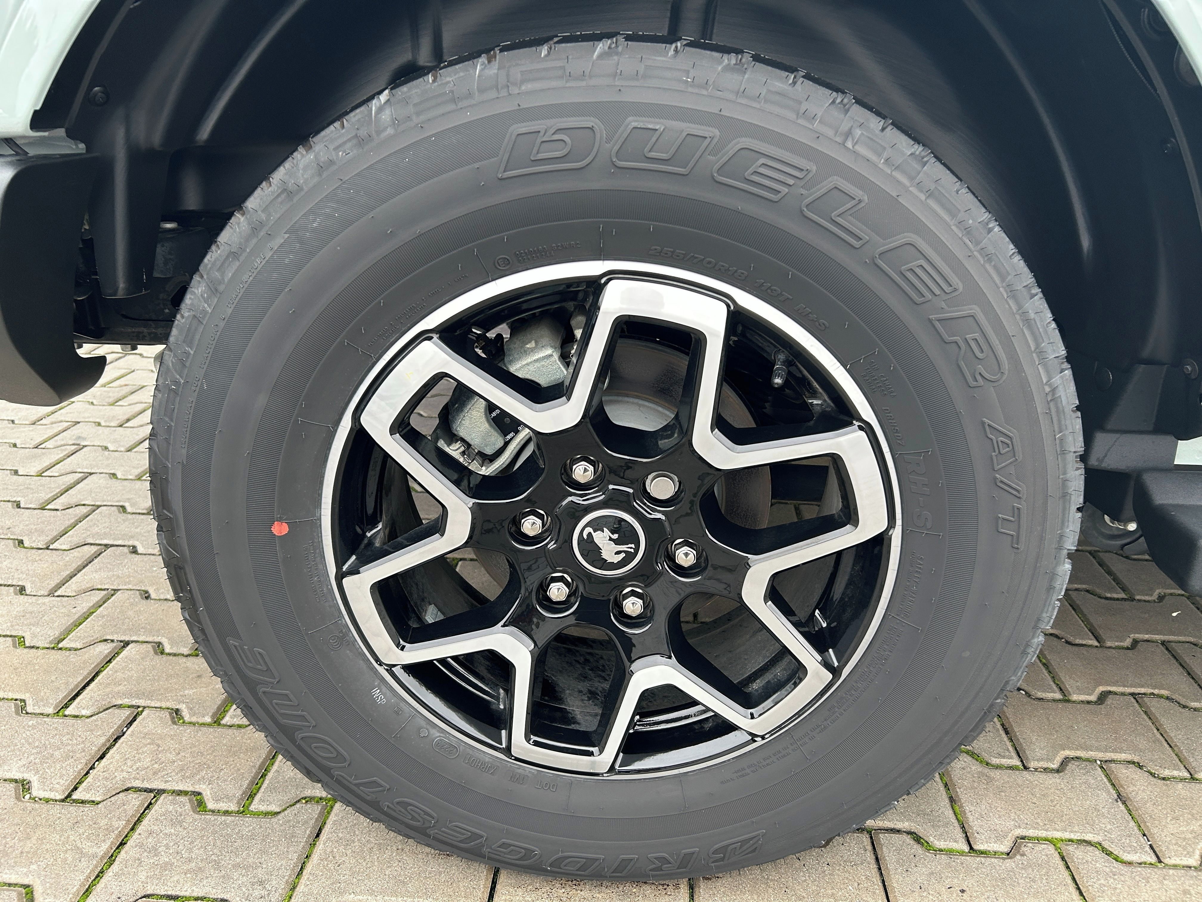 Ford Bronco, 2.7 EcoBoost 246kW OUTER BANKS - fotka 6