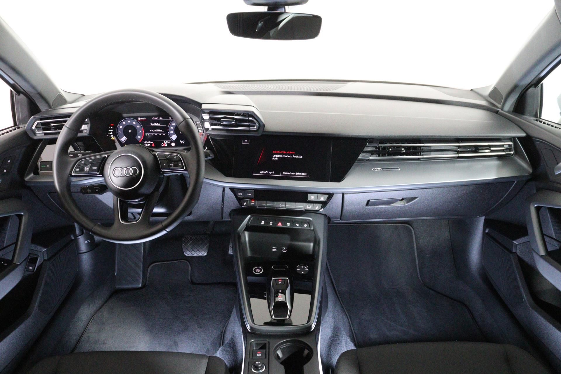 Audi A3, Sportback 35 TFSI Stronic - fotka 5