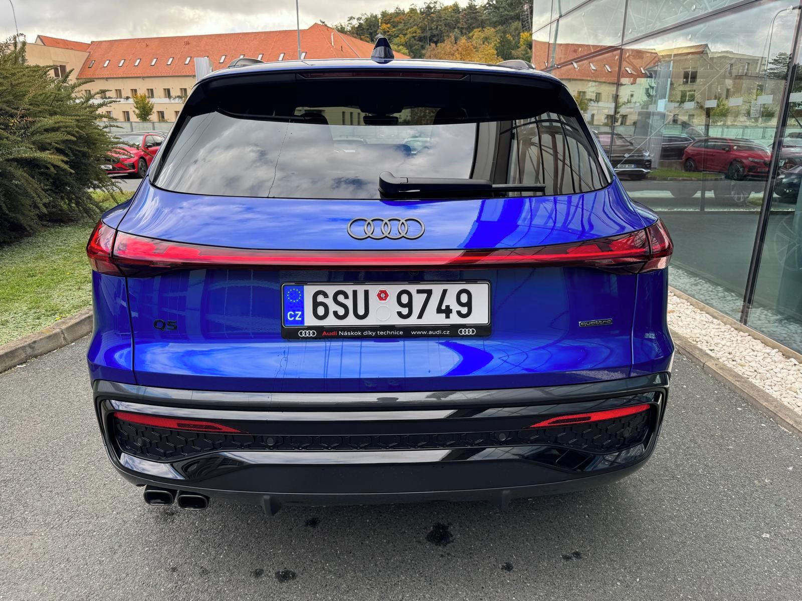 Audi Q5, S-line TDI quattro 150kW - fotka 4