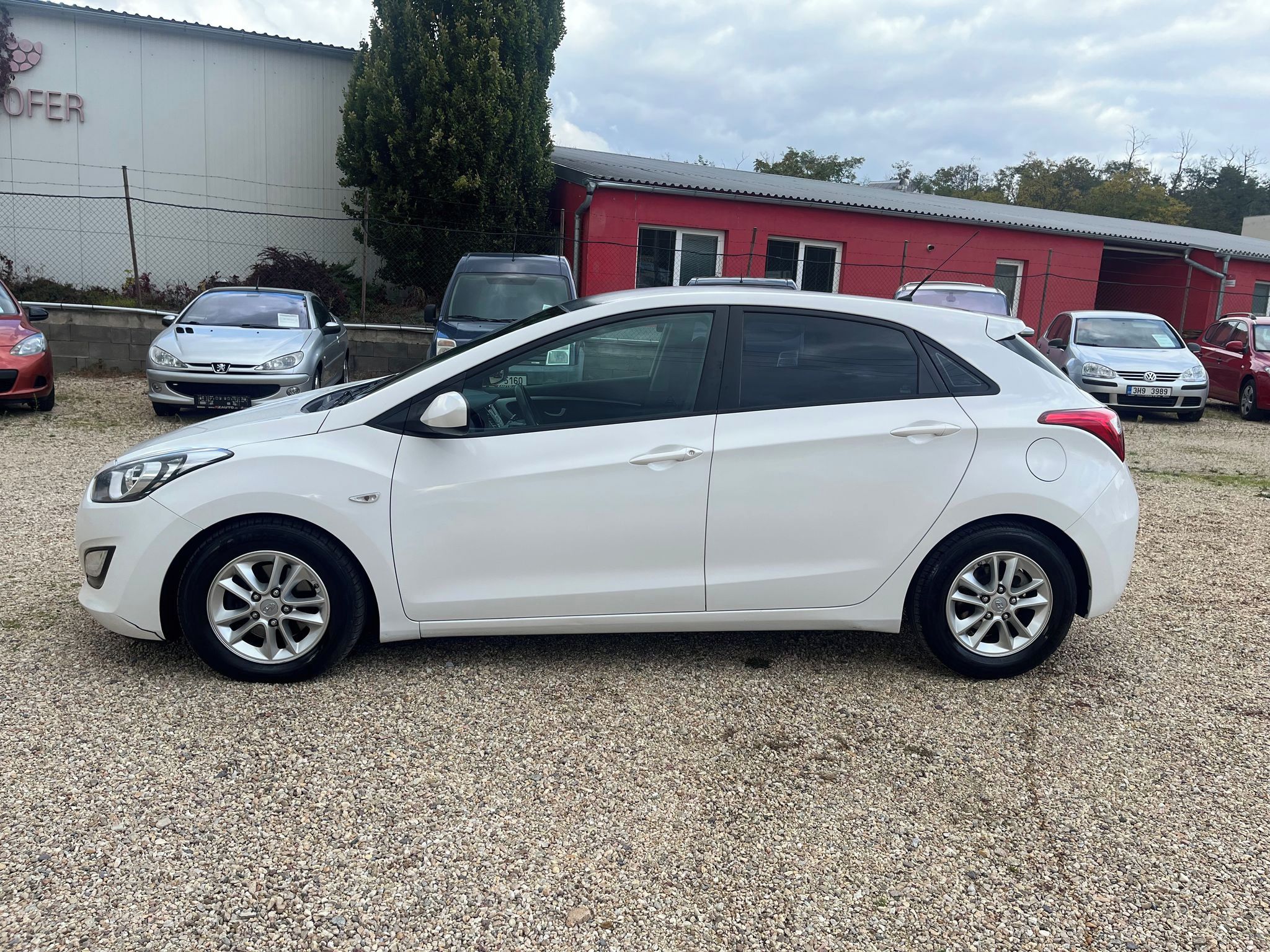 Hyundai i30, 1.6CRDi 81kW*PRAVID.SERVIS* - fotka 2