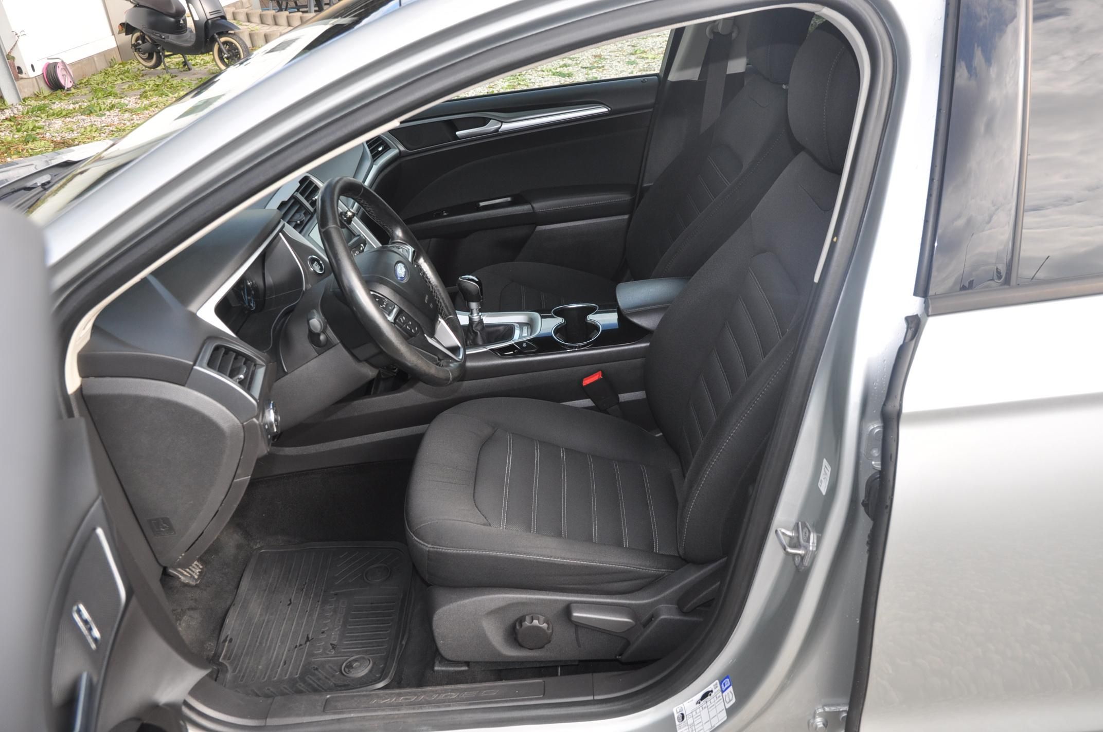 Ford Mondeo, 2.0TDCi 110kW KOMBI - fotka 6