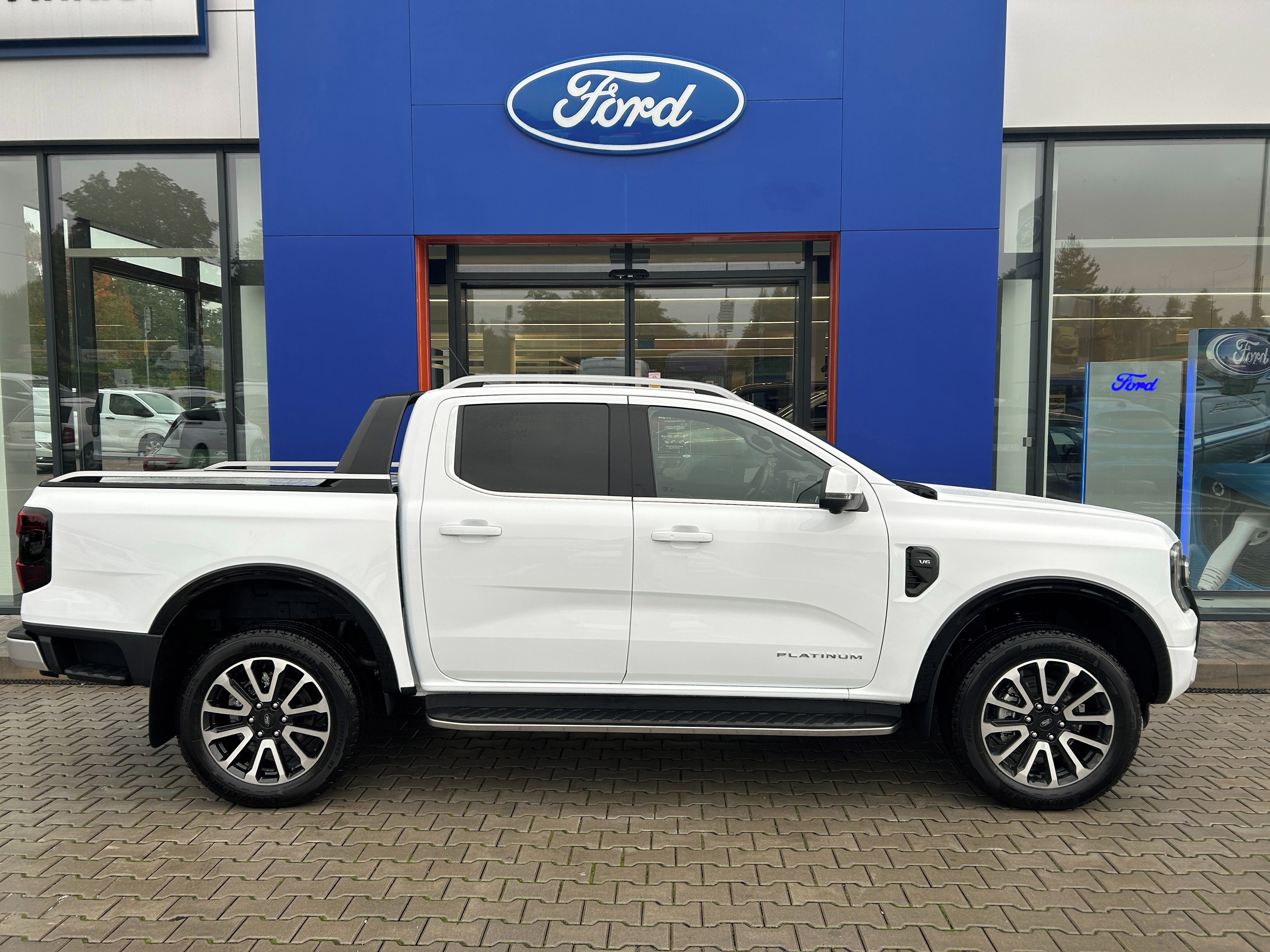 Ford Ranger, 3.0 EcoBlue V6 176 kW PLATINUM - fotka 4