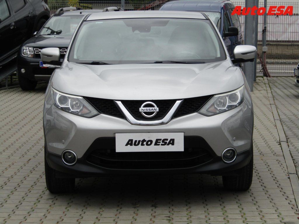 Nissan Qashqai, 1.2 DiG-T 4x2,N-Connecta - fotka 2