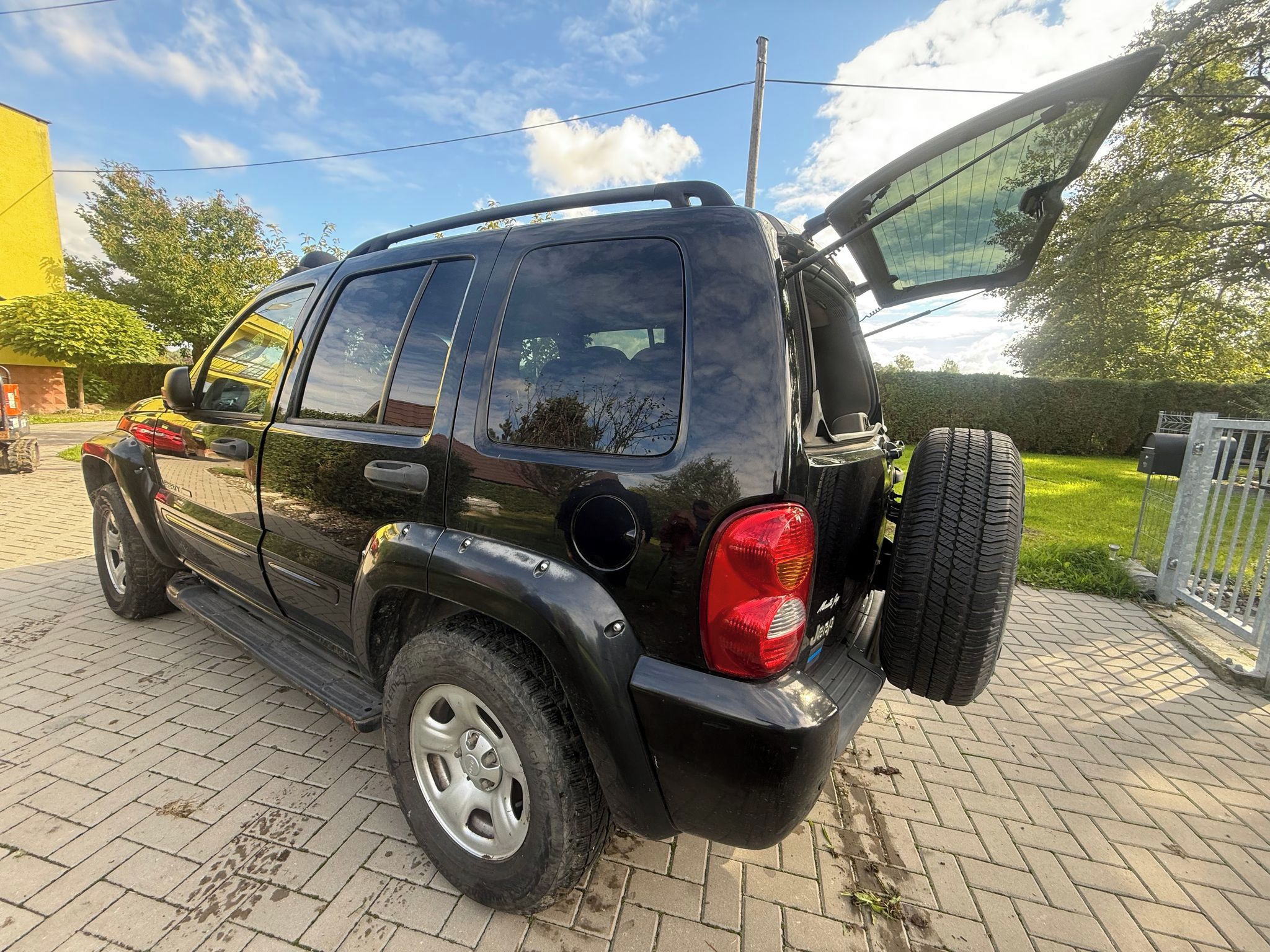 Jeep Liberty, 3,7 lpg 157 kw - fotka 3