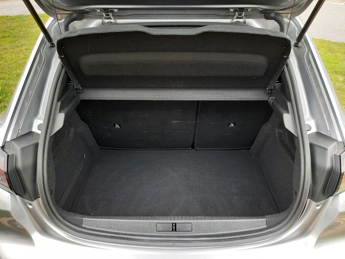 Peugeot 208, ALLURE 1.5 BHDi 100k M6 - fotka 5