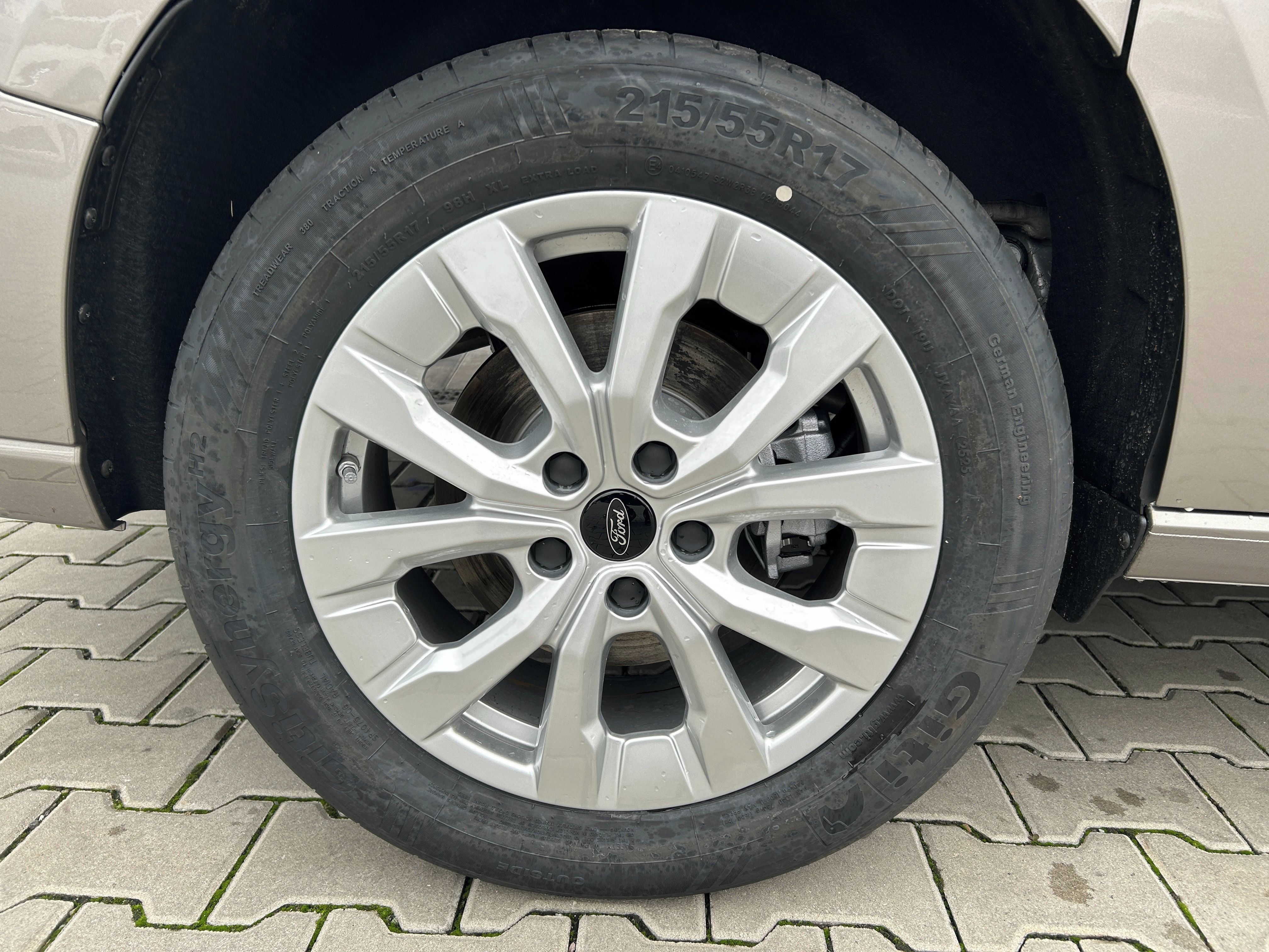 Ford Tourneo Connect, TITANIUM 2.0 Ecoblue 90kW AT - fotka 4